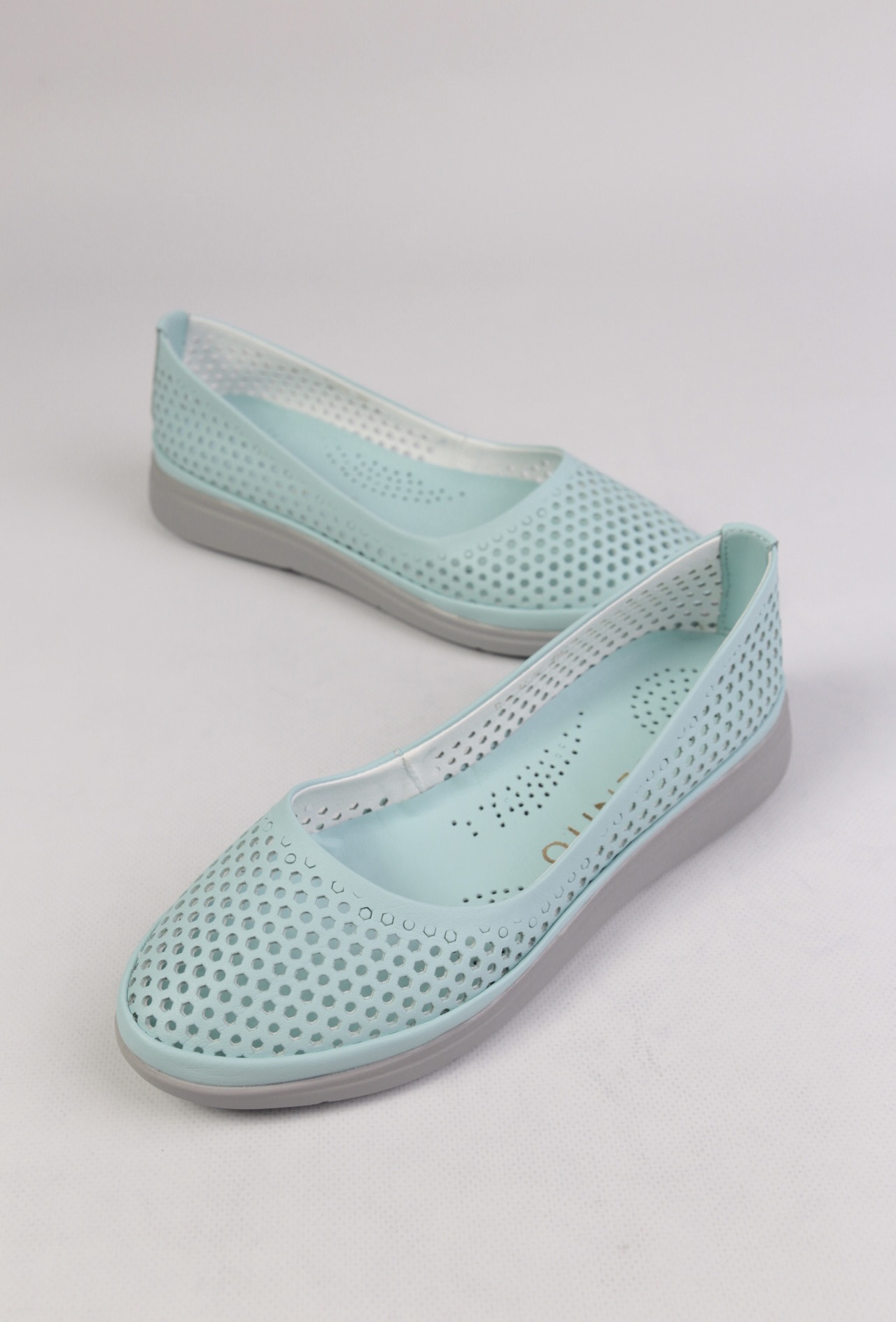 картинка Балетки кожаные Benito от магазина Pratik