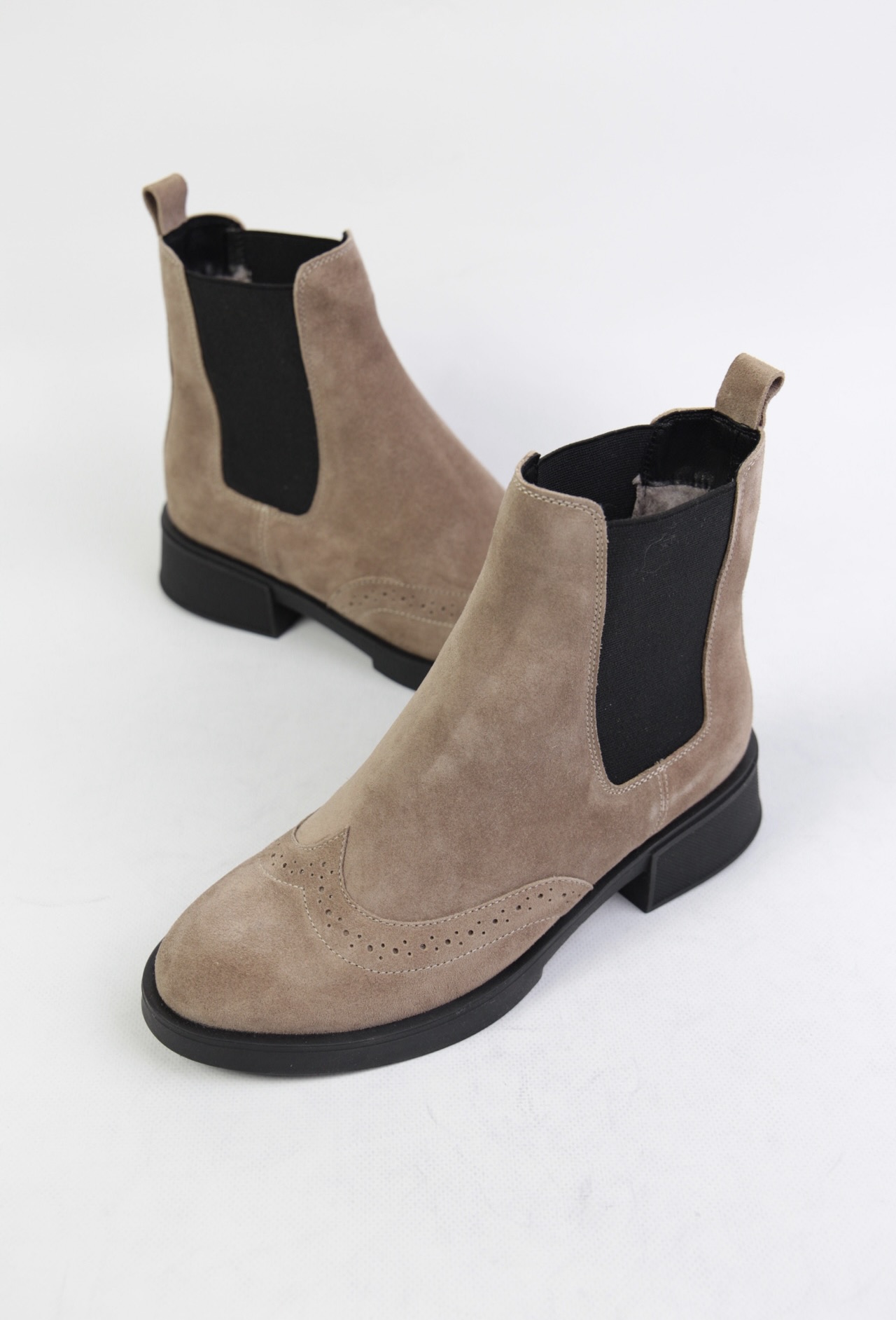 картинка Ботинки замшевые Benito от магазина Pratik