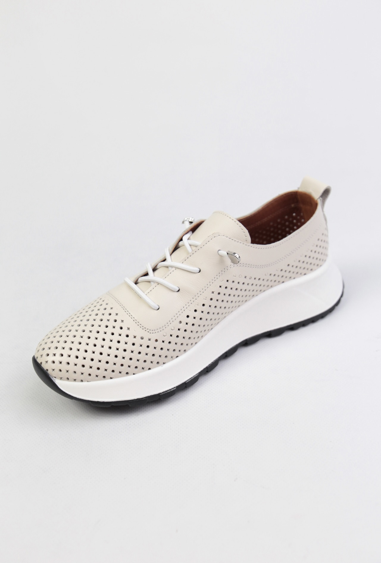 картинка Кроссовки кожаные Benito от магазина Pratik