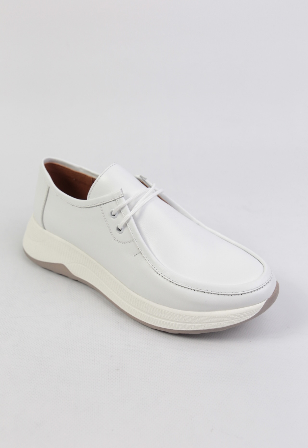 картинка Кроссовки кожаные Benito от магазина Pratik