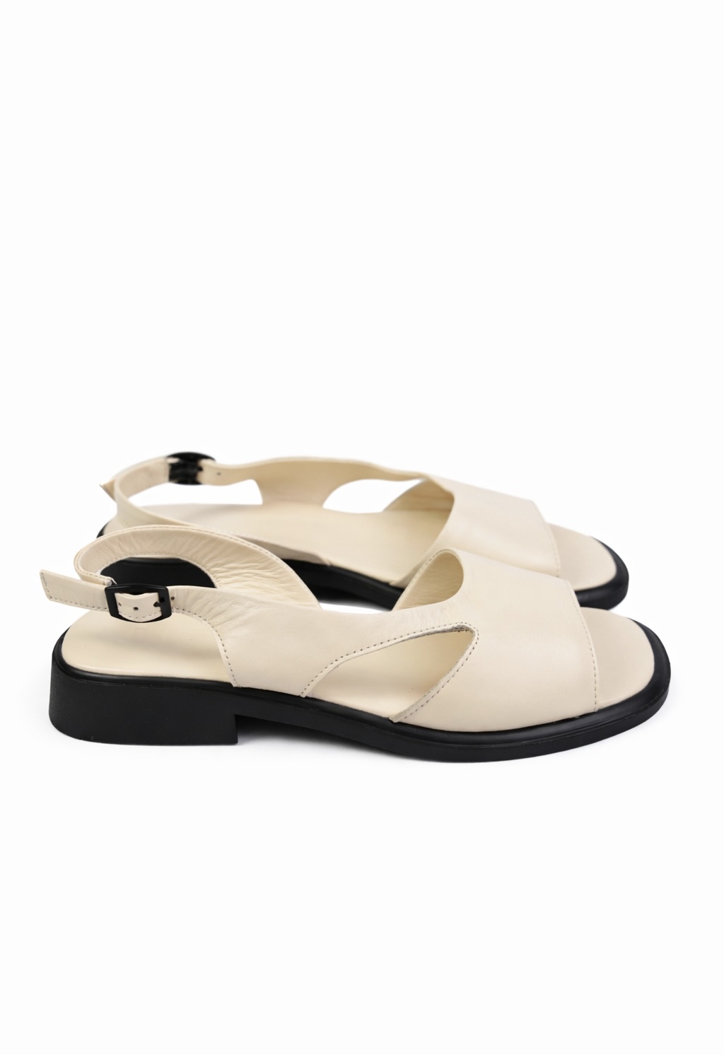 картинка Сандалии кожаные Benito от магазина Pratik