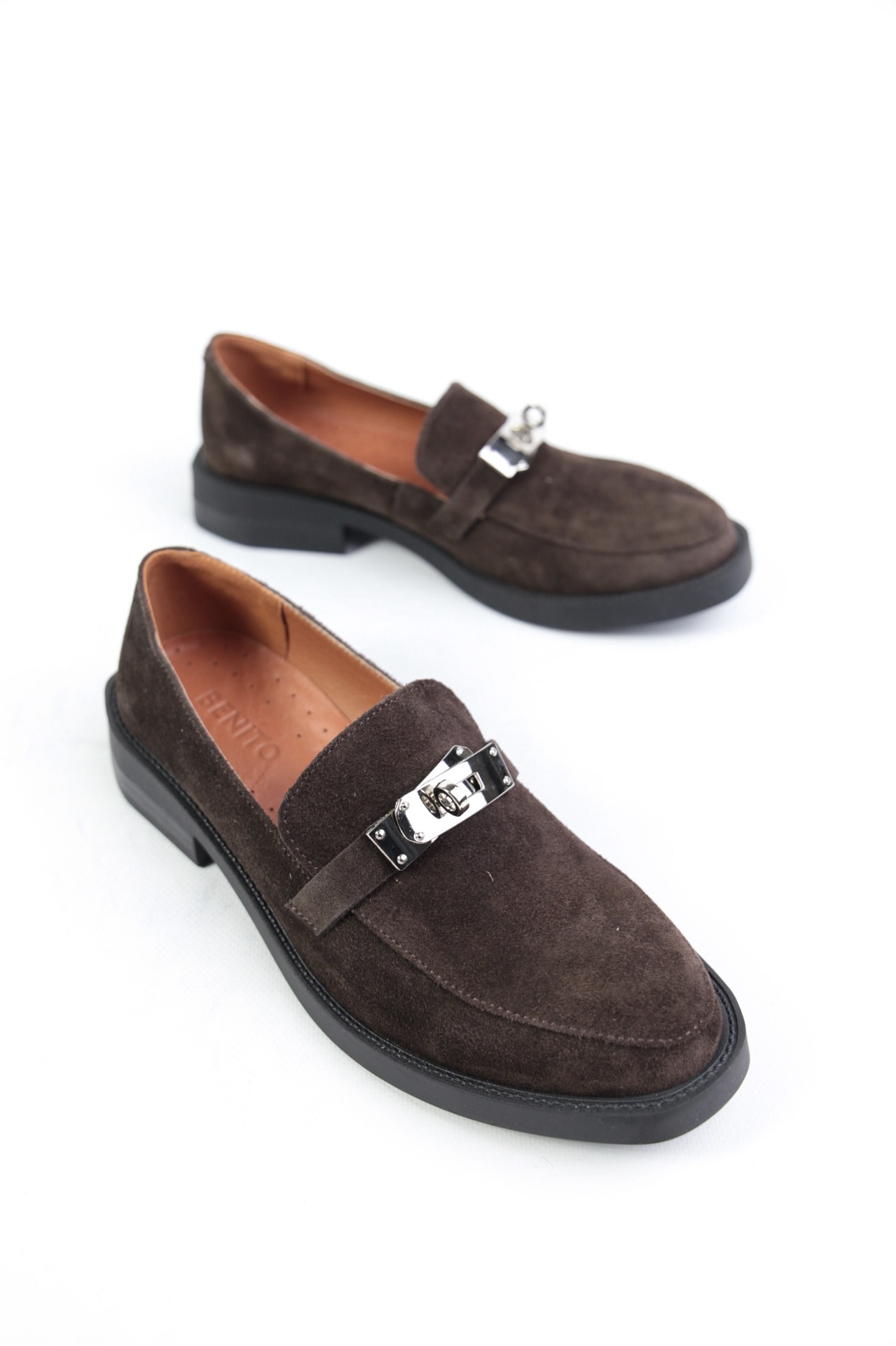 картинка Лоферы замшевые Benito от магазина Pratik