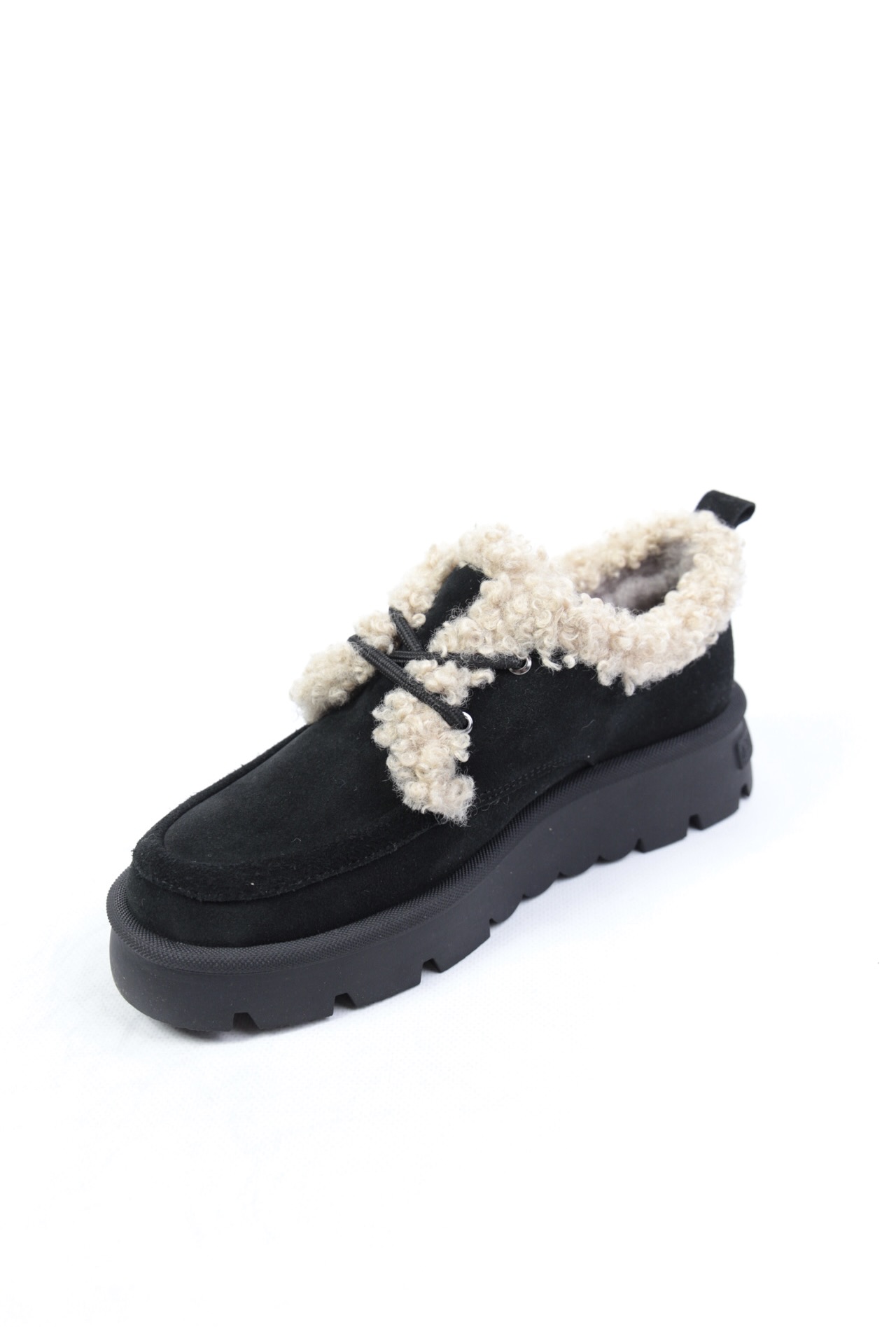 картинка Ботинки замшевые Benito от магазина Pratik