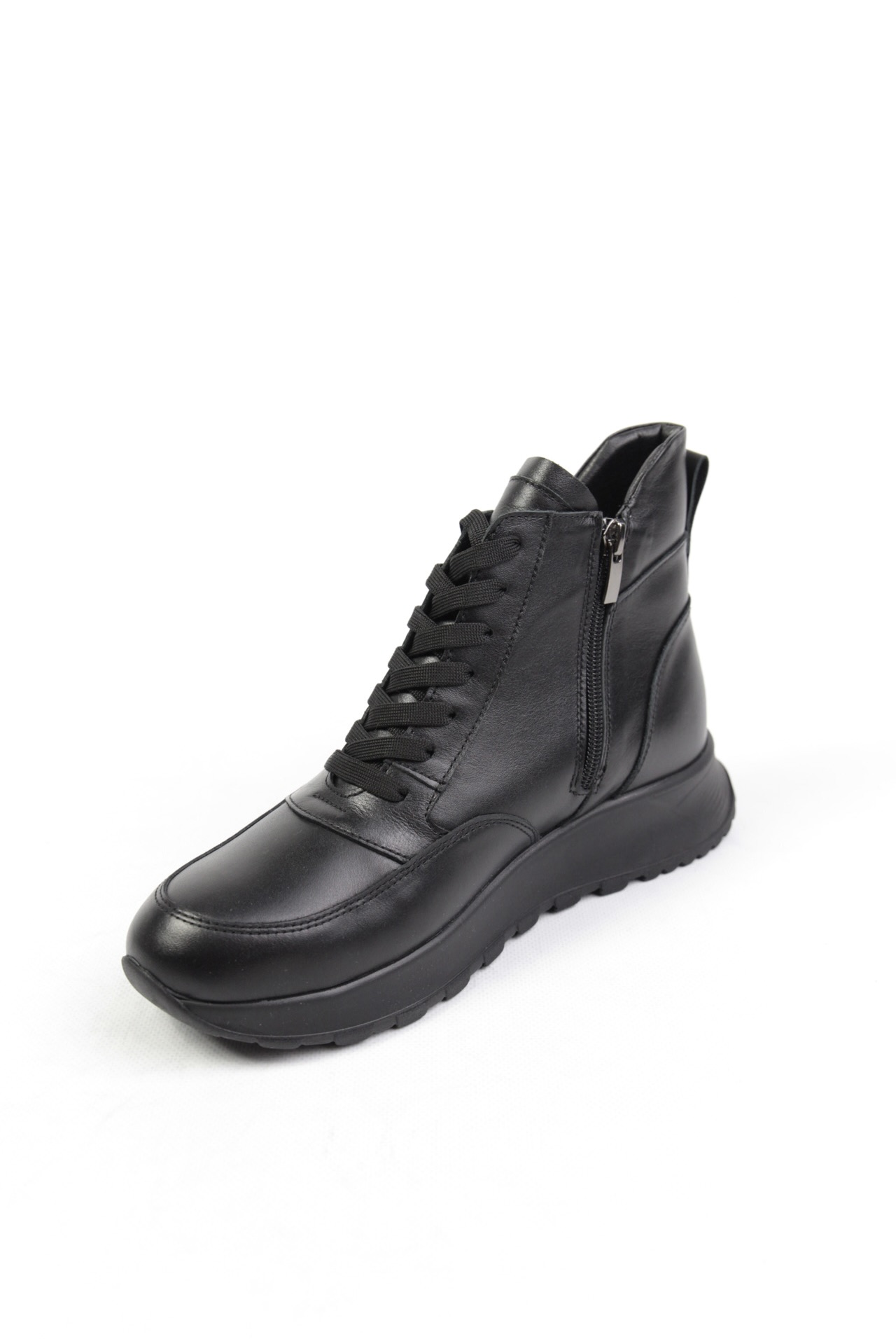 картинка Ботинки кожаные Benito от магазина Pratik