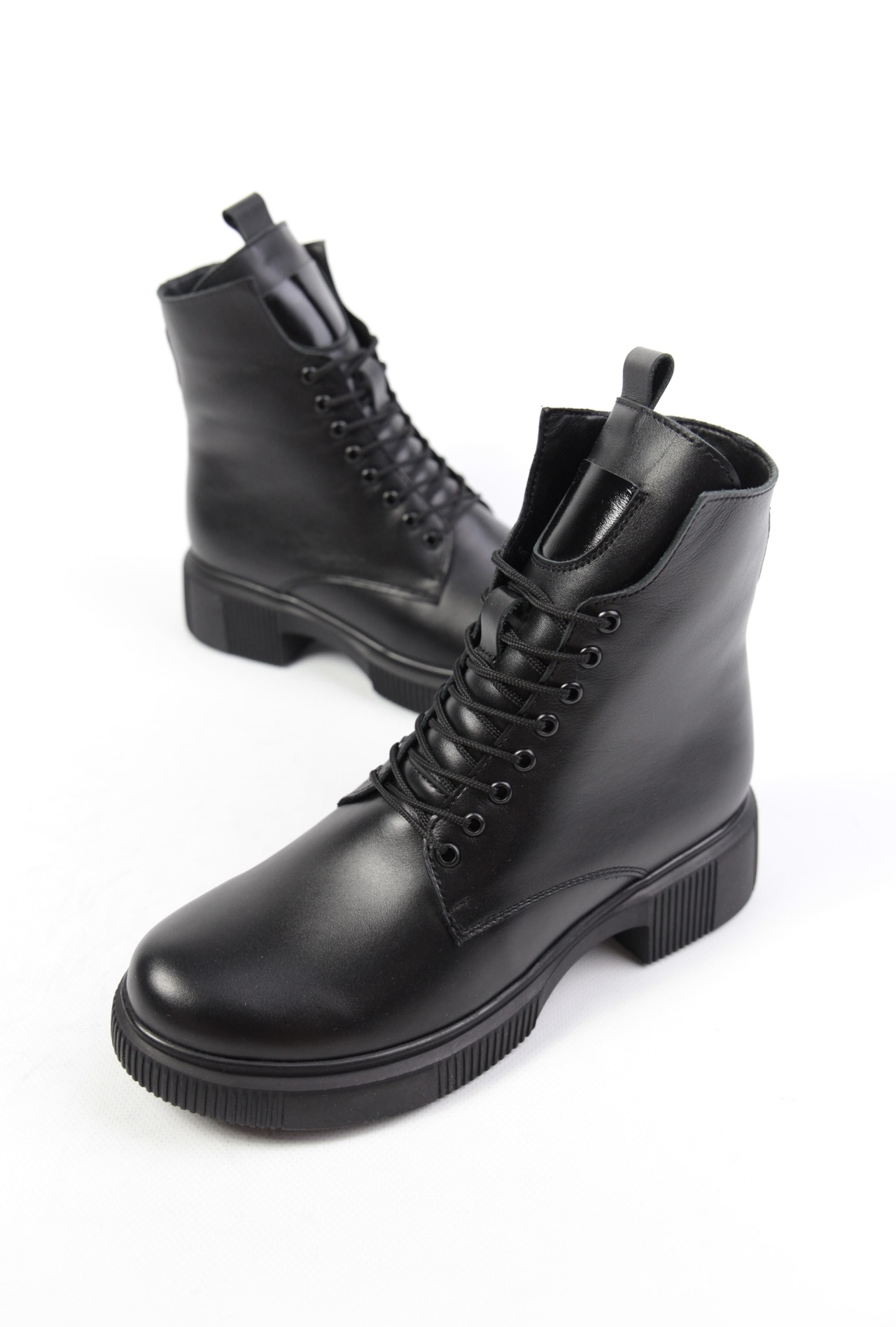 картинка Ботинки кожаные Benito от магазина Pratik