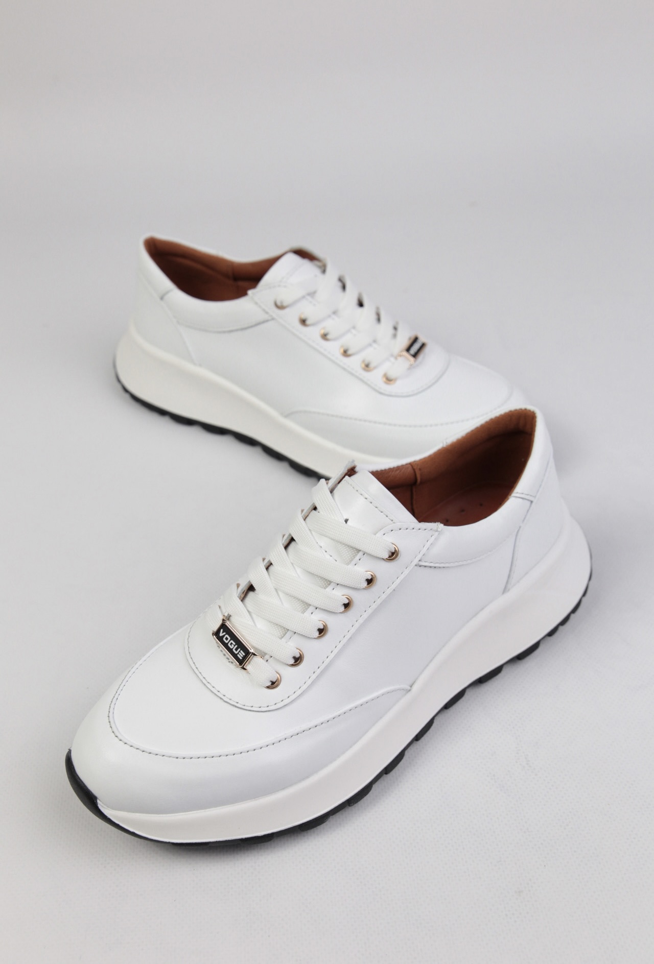 картинка Кроссовки кожаные Benito от магазина Pratik