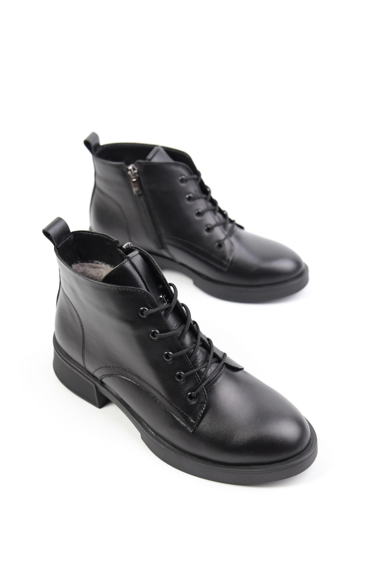 картинка Ботинки кожаные Benito от магазина Pratik