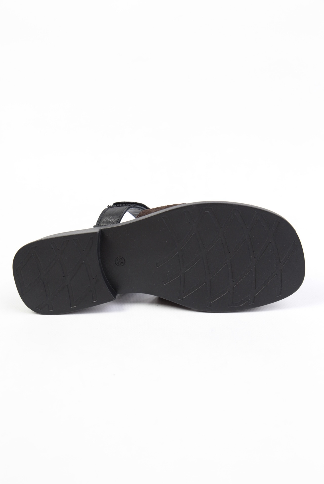 картинка Замшеві шльопанці Benito от магазина Pratik