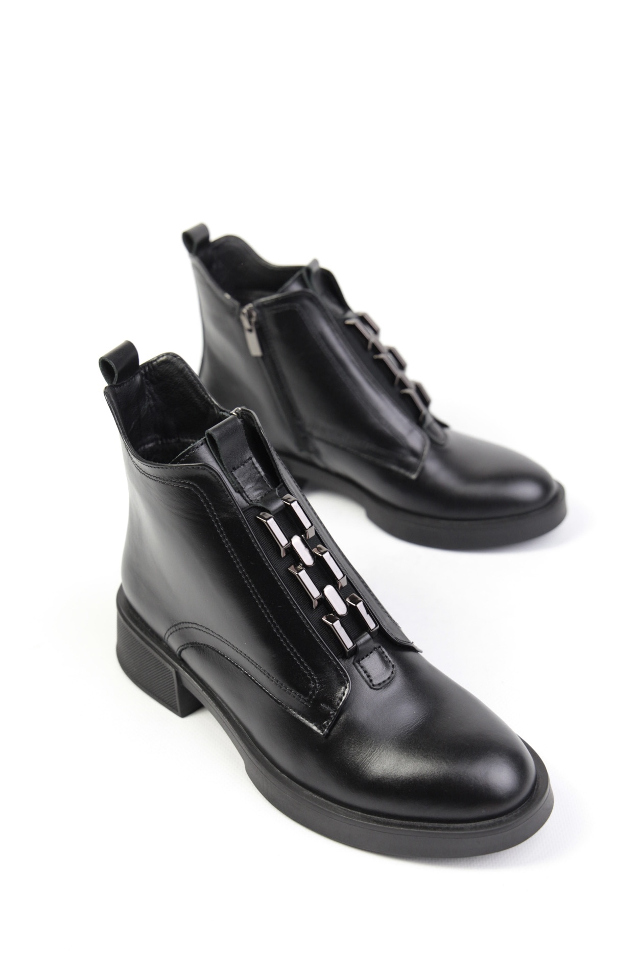 картинка Ботинки кожаные Benito от магазина Pratik