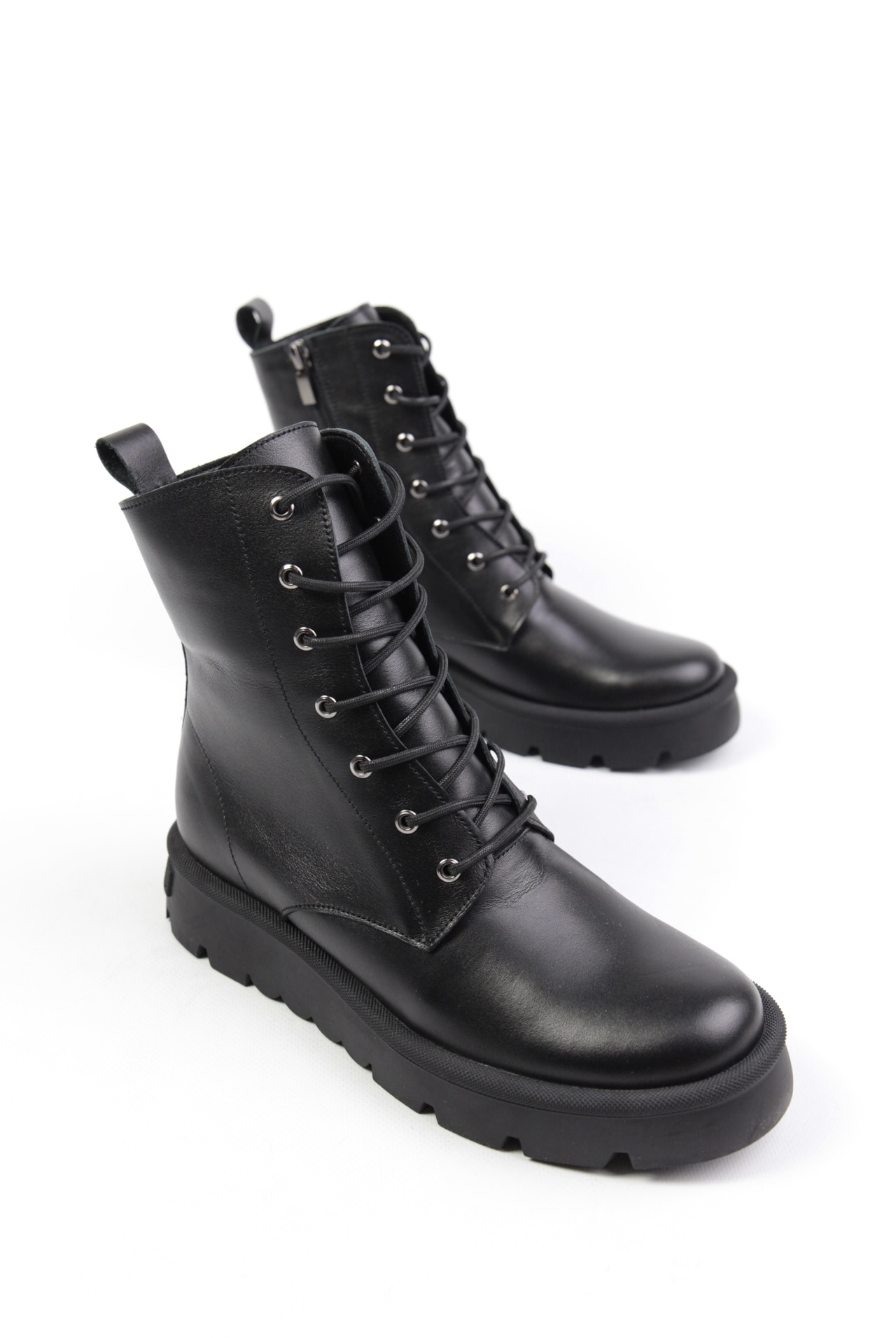 картинка Ботинки кожаные Benito от магазина Pratik