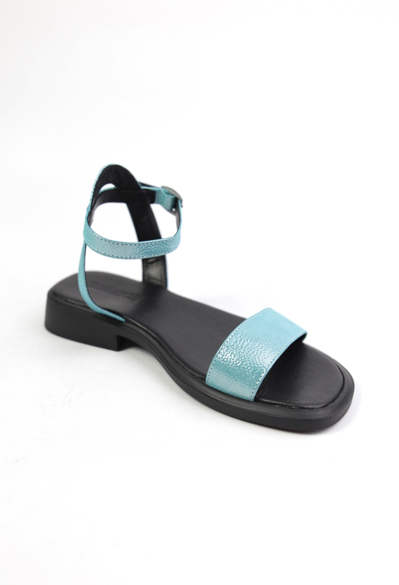 картинка Сандалии кожаные Benito от магазина Pratik