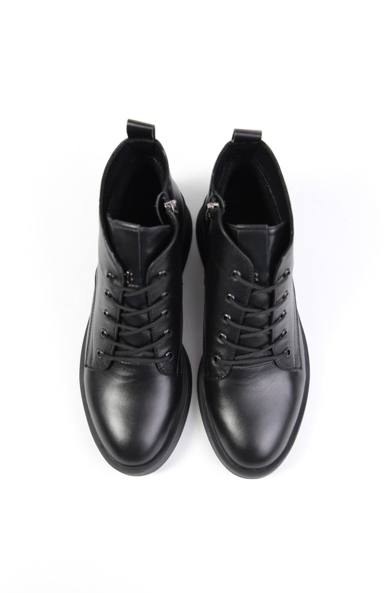 картинка Ботинки кожаные Benito от магазина Pratik