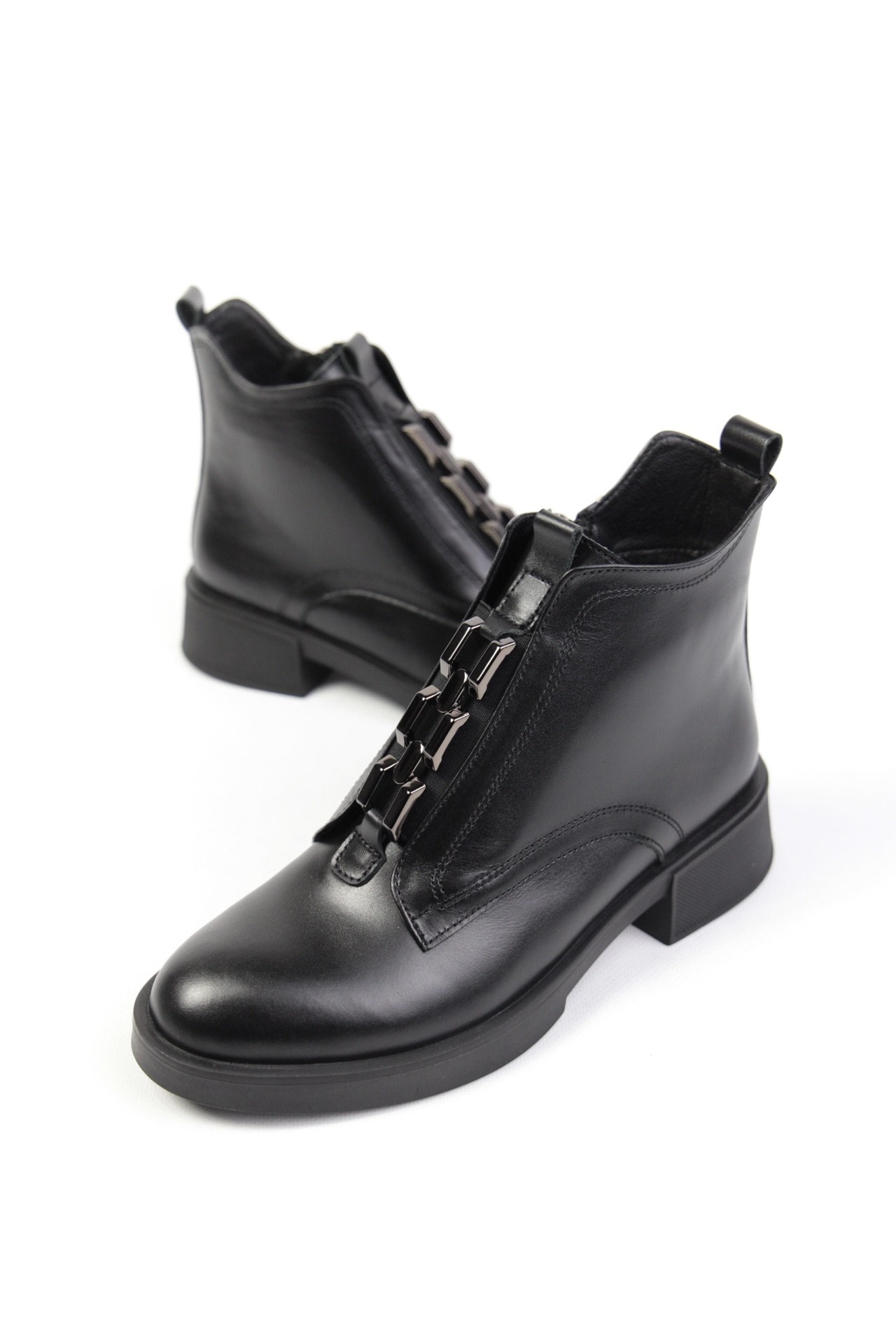 картинка Ботинки кожаные Benito от магазина Pratik