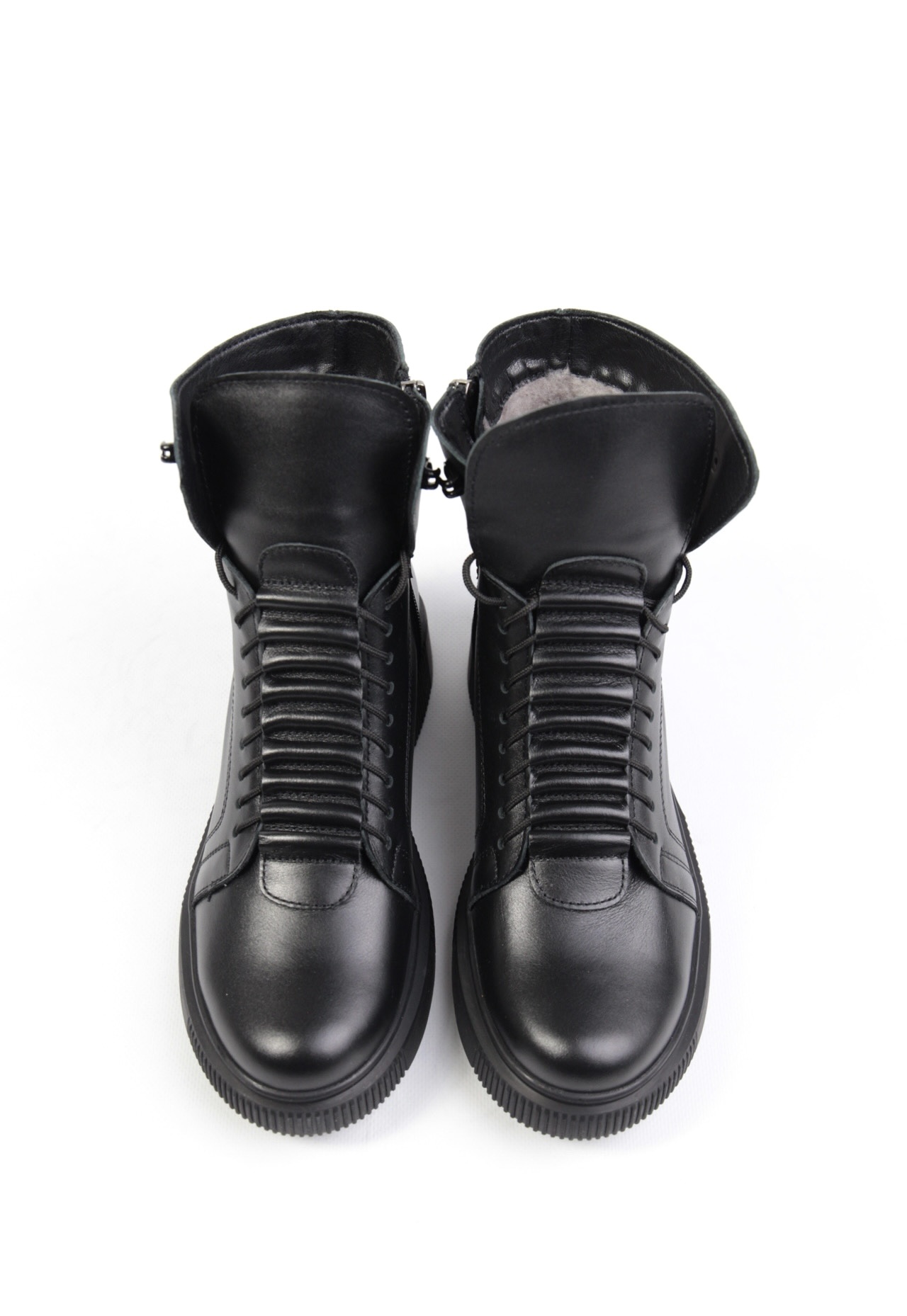 картинка Ботинки кожаные Benito от магазина Pratik