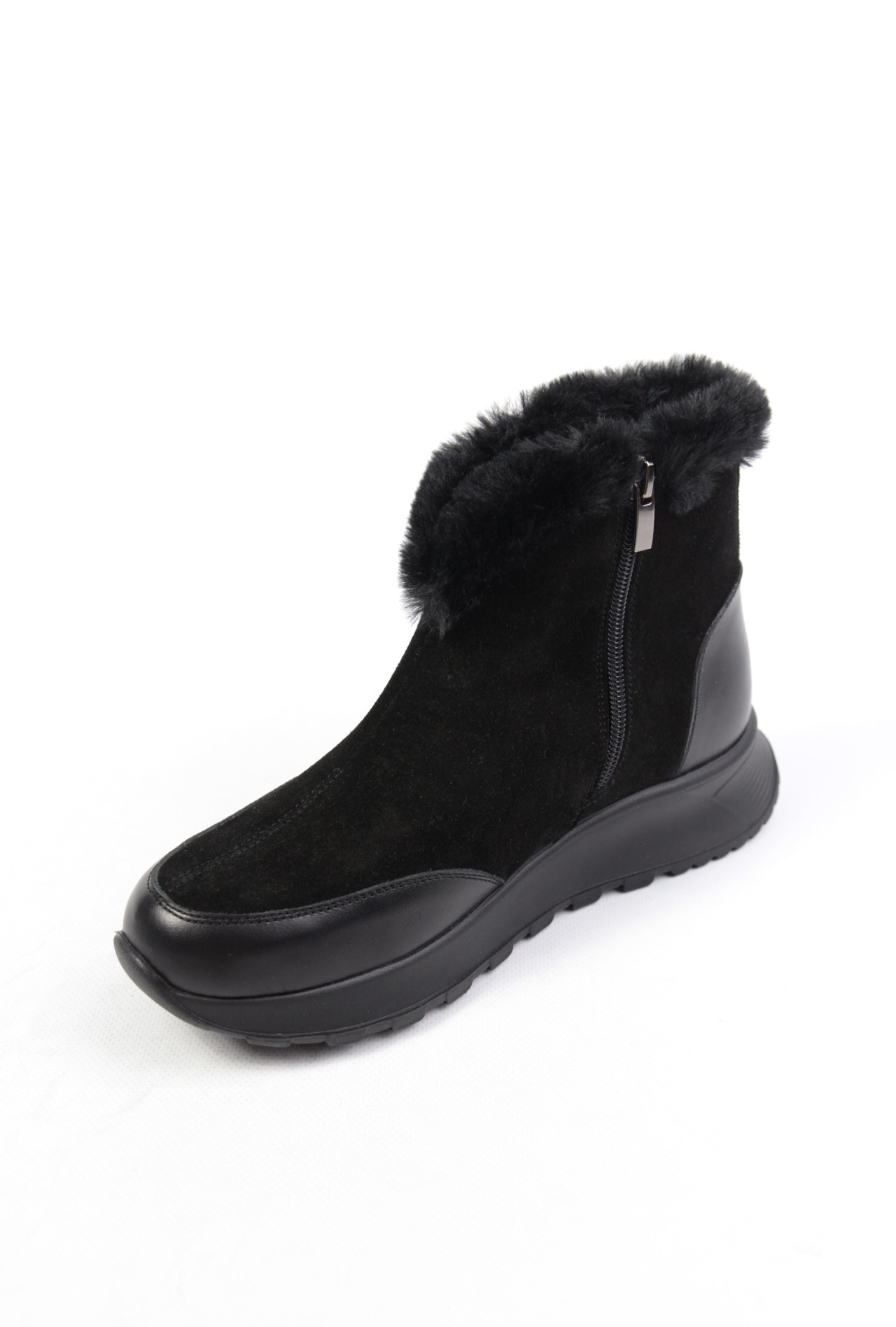 картинка Ботинки замшевые Benito от магазина Pratik