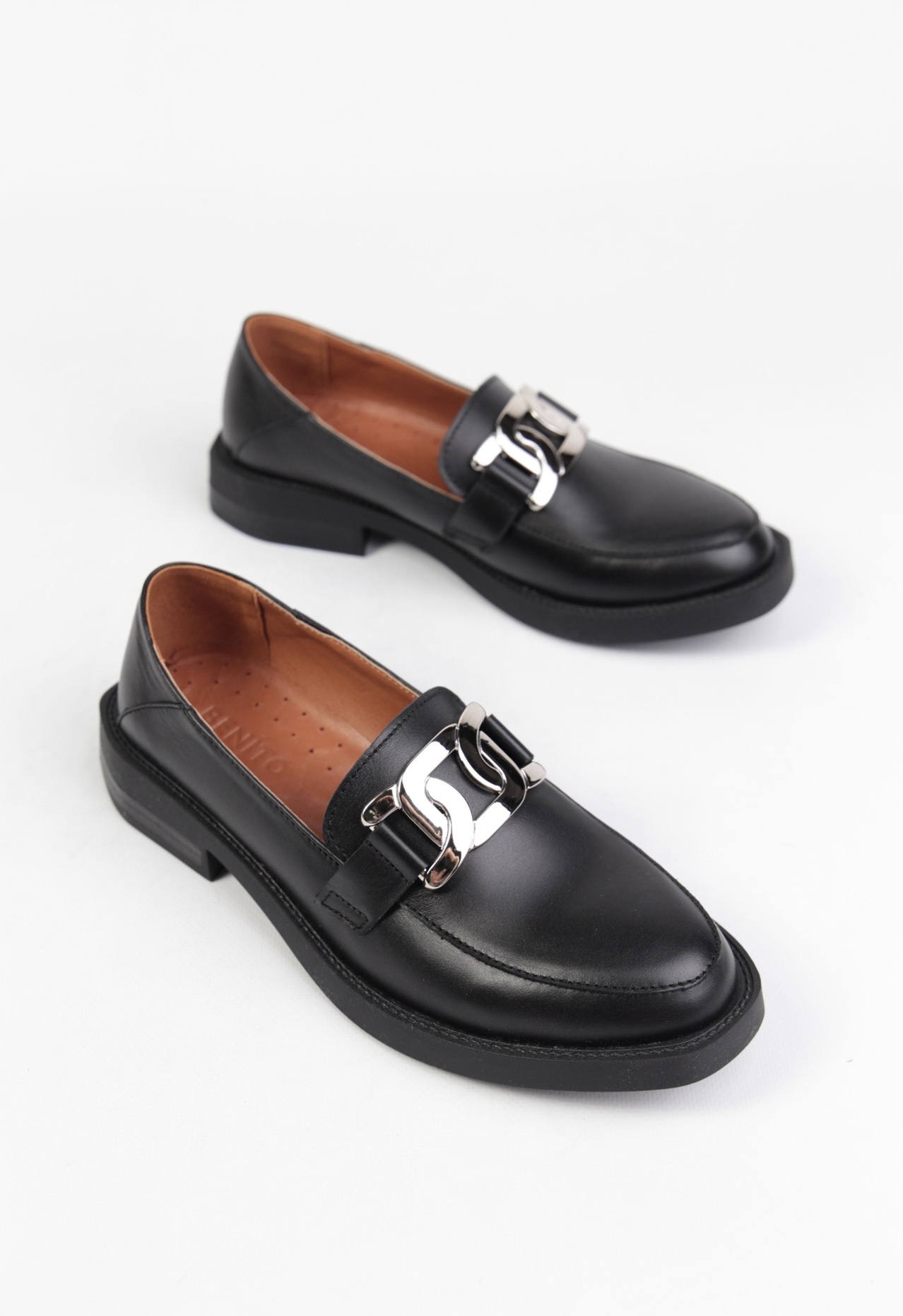 картинка Лоферы кожаные Benito от магазина Pratik