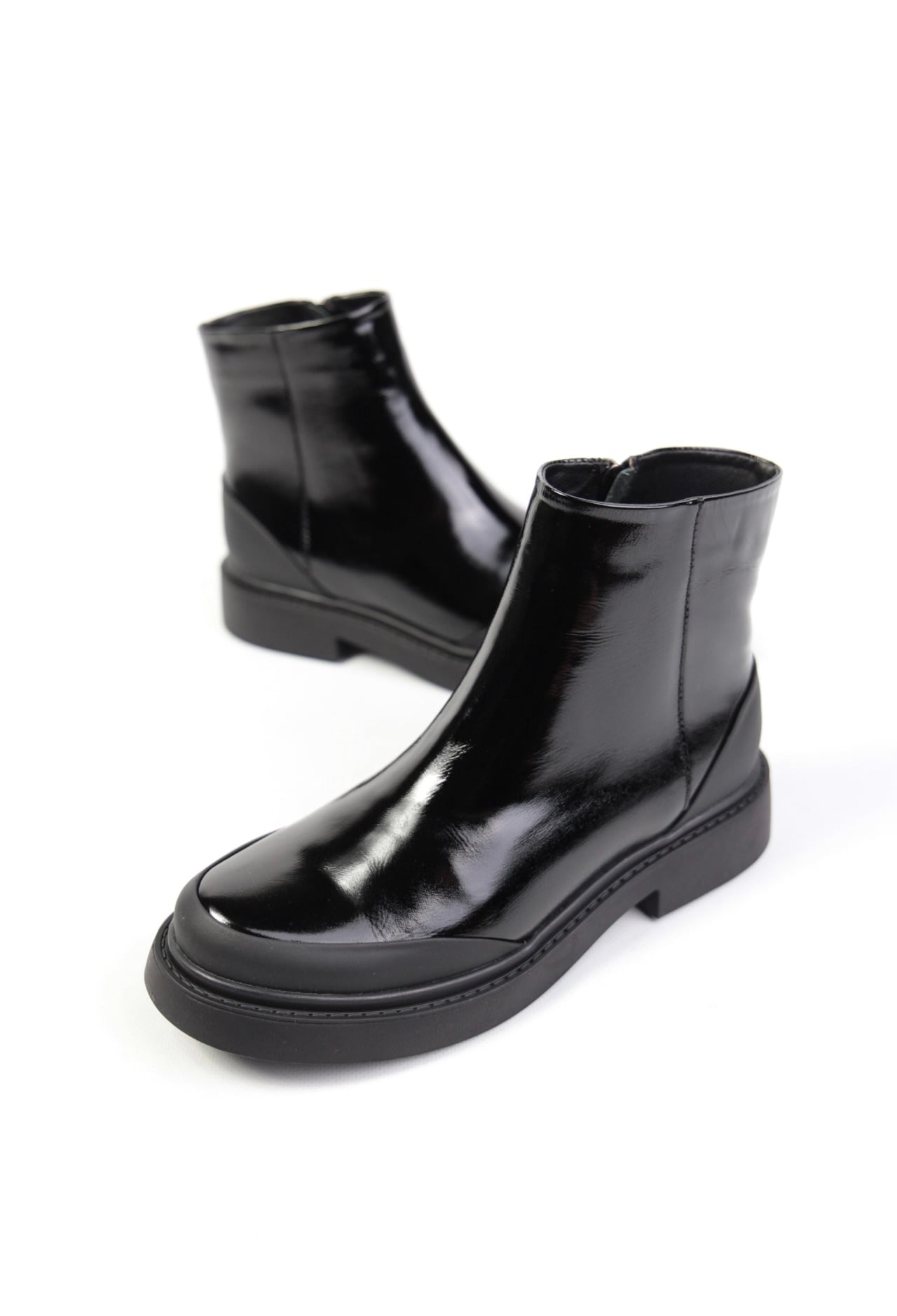 картинка Ботинки кожаные Benito от магазина Pratik