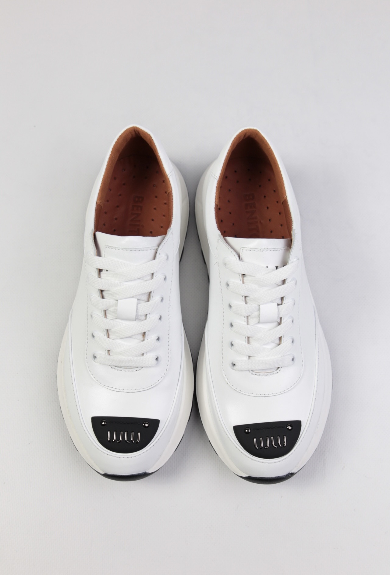 картинка Кроссовки кожаные Benito от магазина Pratik