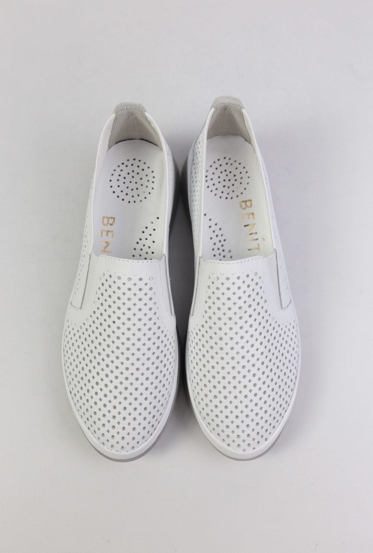 картинка Слипоны кожаные Benito от магазина Pratik