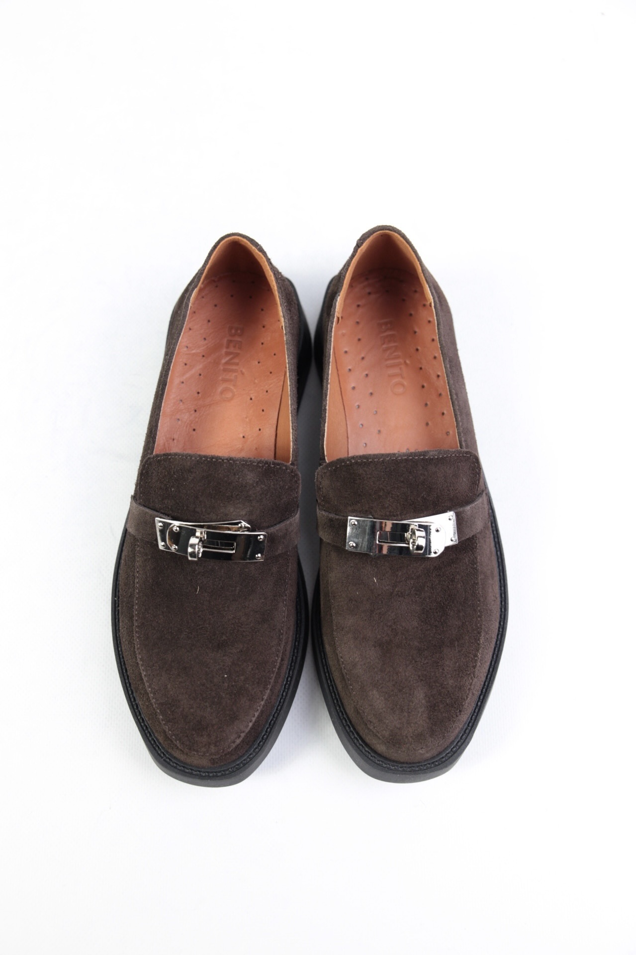 картинка Лоферы замшевые Benito от магазина Pratik