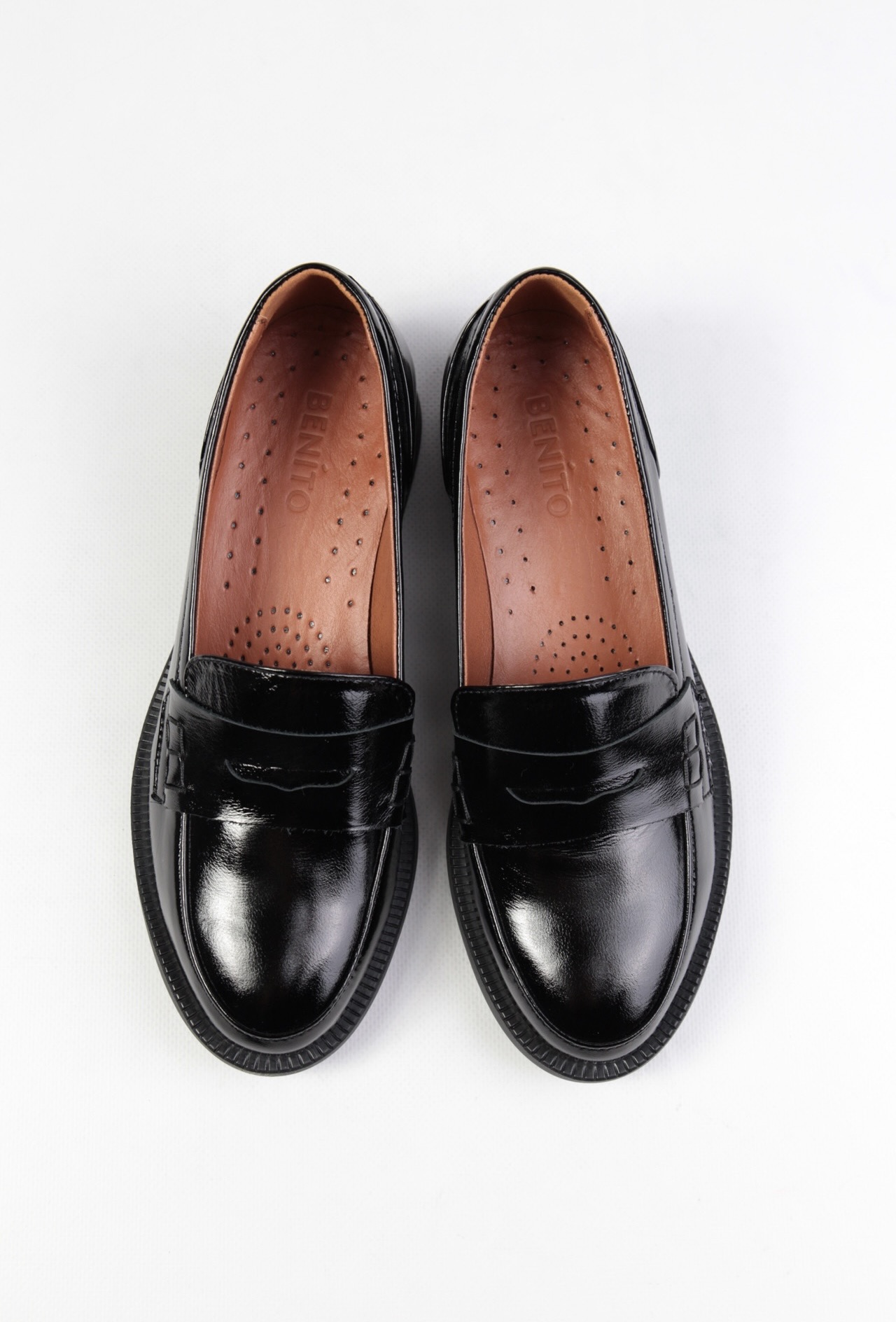 картинка Лоферы кожаные Benito от магазина Pratik