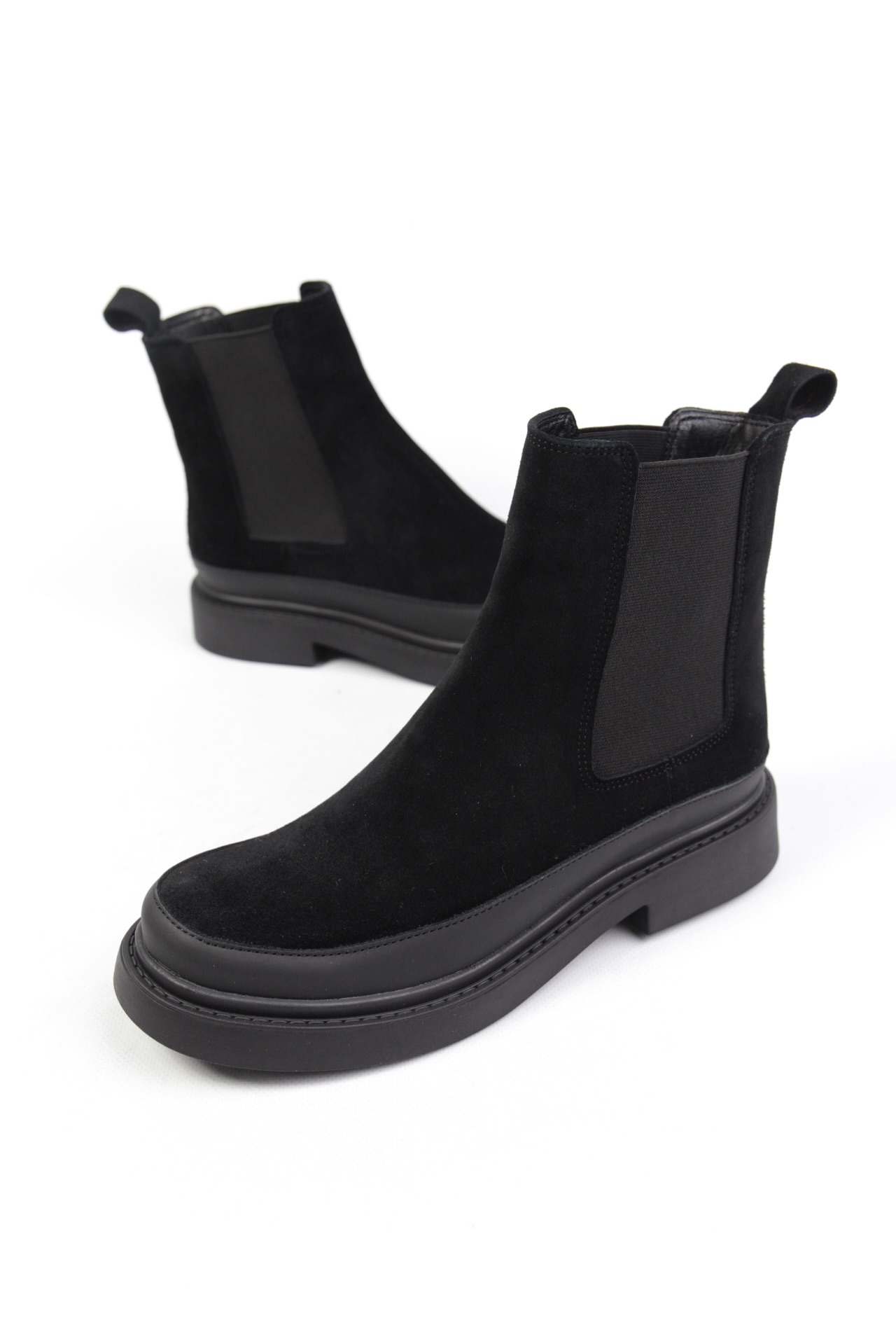 картинка Ботинки замшевые Benito от магазина Pratik