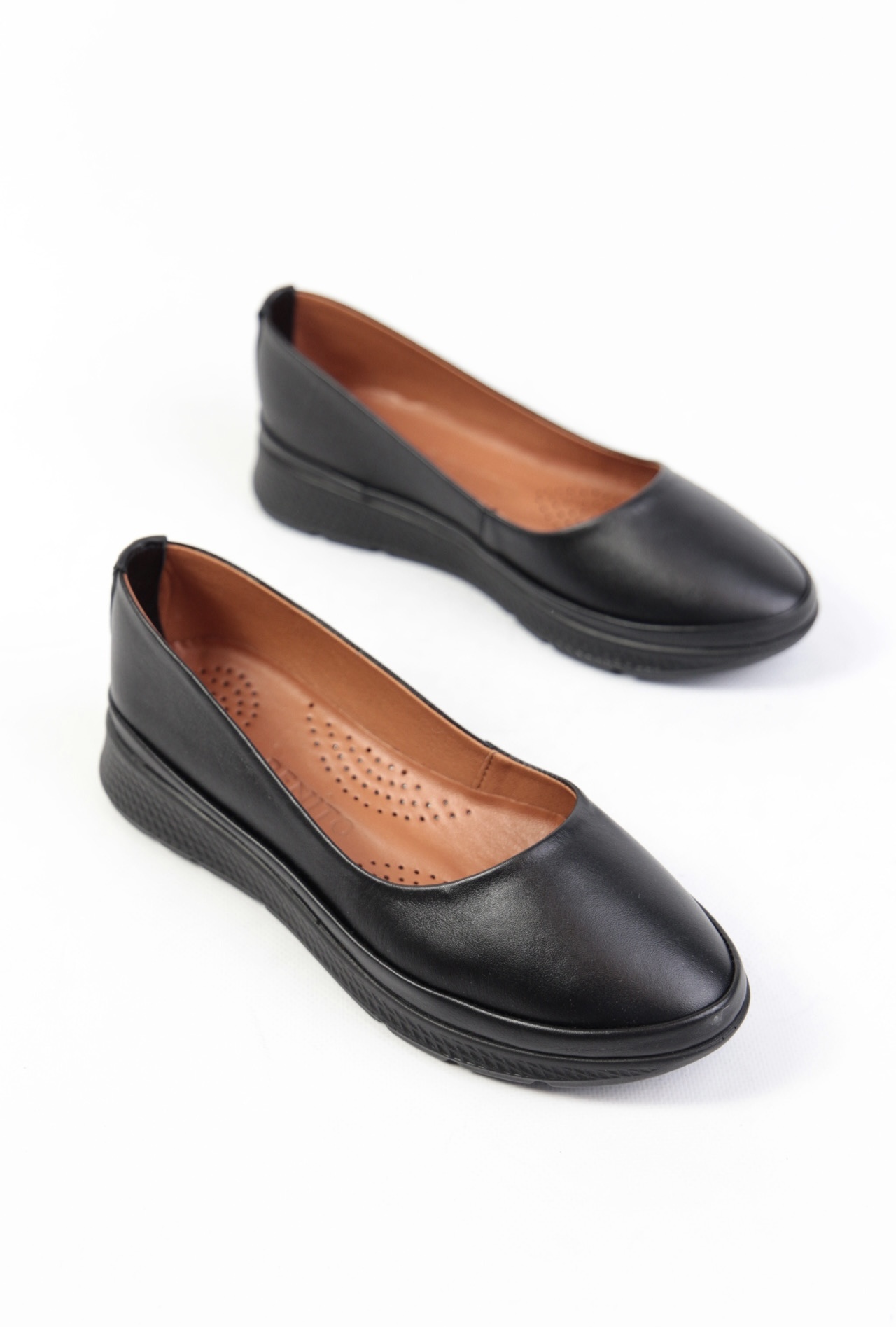 картинка Балетки кожаные Benito от магазина Pratik