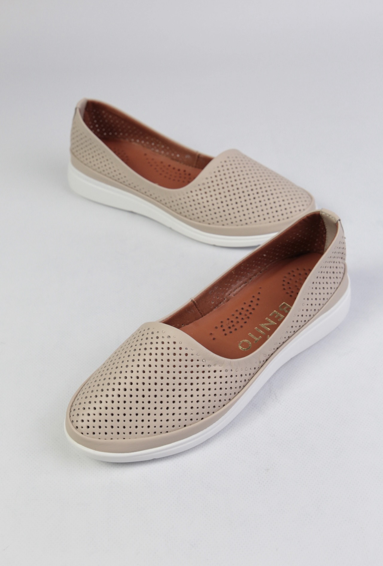 картинка Балетки кожаные Benito от магазина Pratik