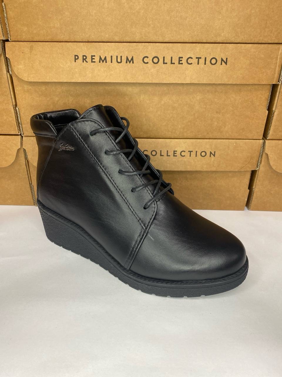 картинка Ботинки кожаные Benito от магазина Pratik