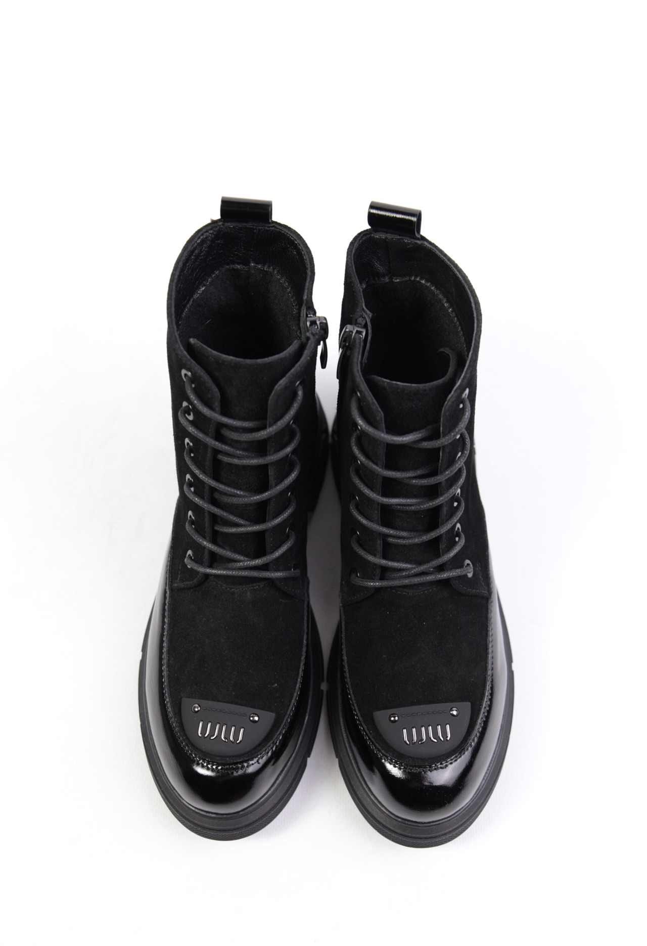 картинка Ботинки замшевые Benito от магазина Pratik