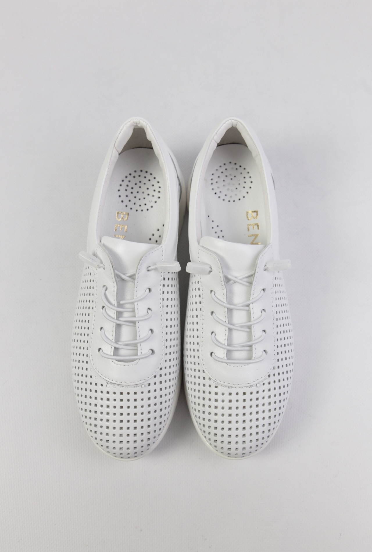 картинка Кроссовки кожаные Benito от магазина Pratik