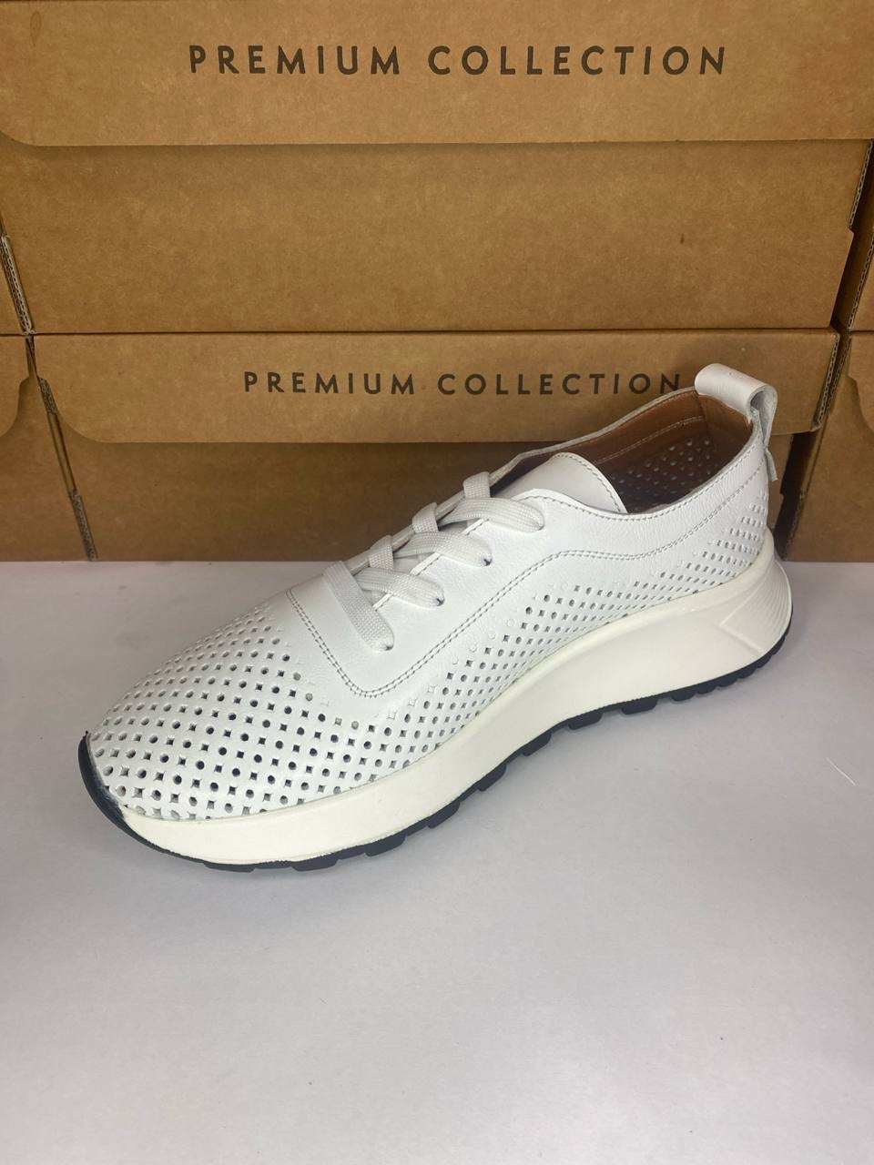 картинка Кроссовки кожаные Benito от магазина Pratik