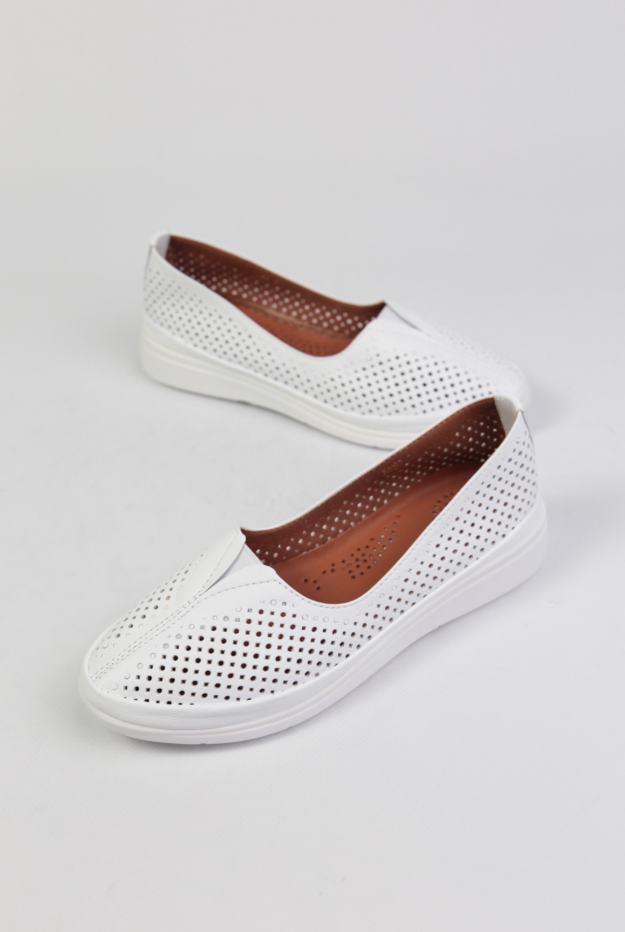 картинка Балетки кожаные Benito от магазина Pratik