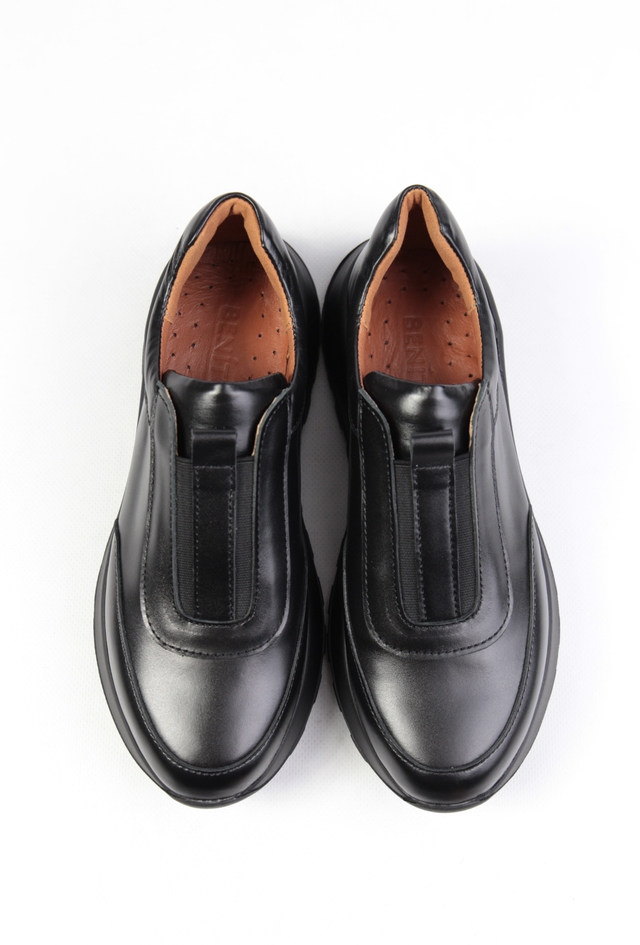 картинка Кроссовки кожаные Benito от магазина Pratik