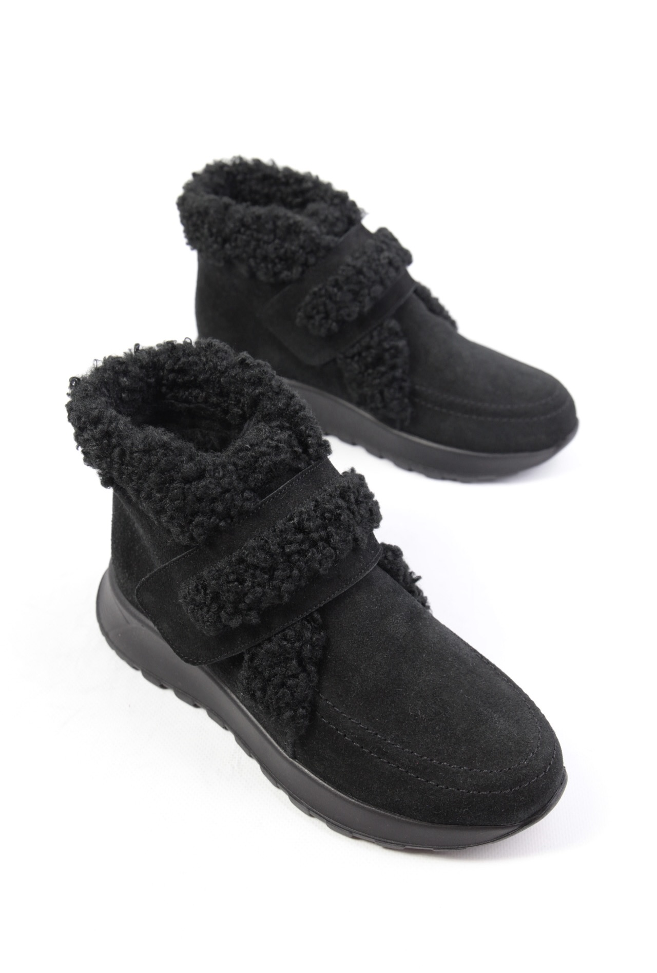 картинка Ботинки замшевые Benito от магазина Pratik