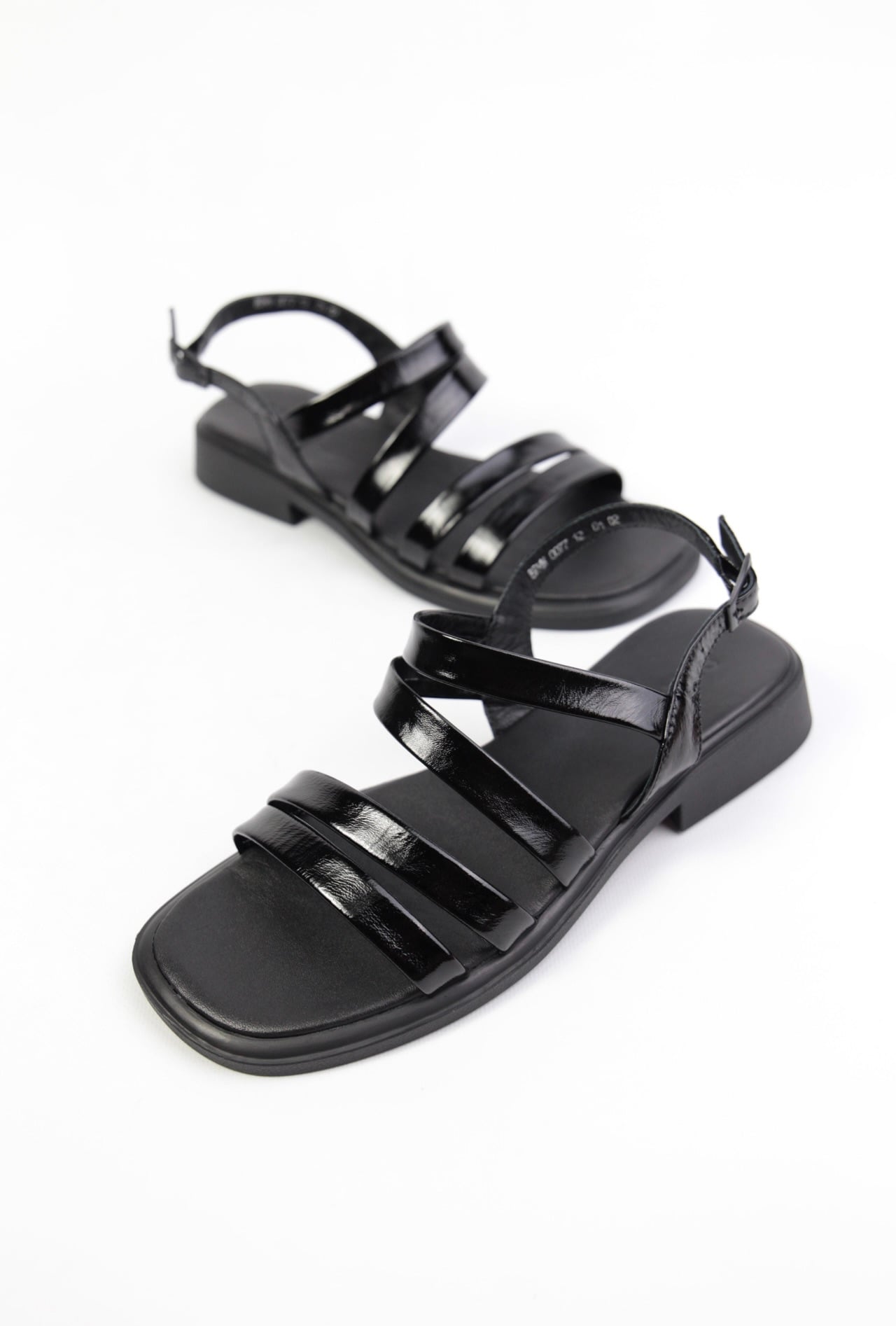 картинка Сандалии кожаные Benito от магазина Pratik