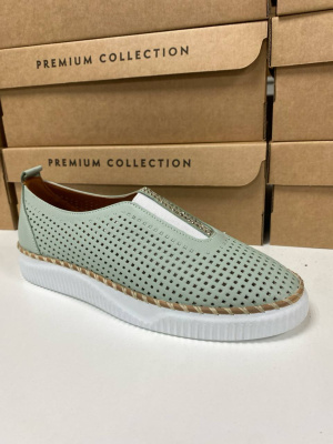 Слипоны женские Benito GL0052- фото 1 - интернет-магазин обуви Pratik