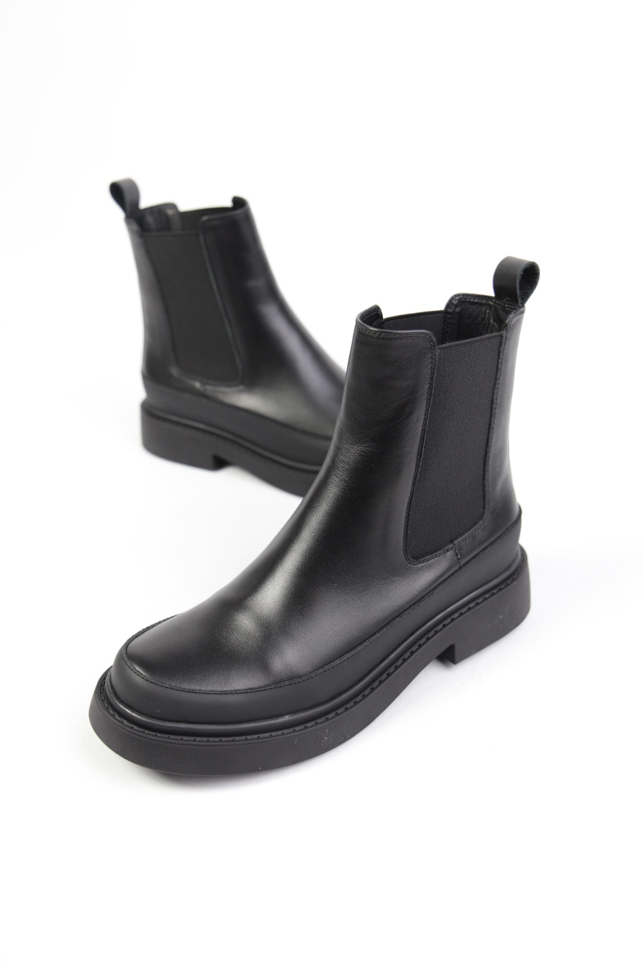 картинка Ботинки кожаные Benito от магазина Pratik