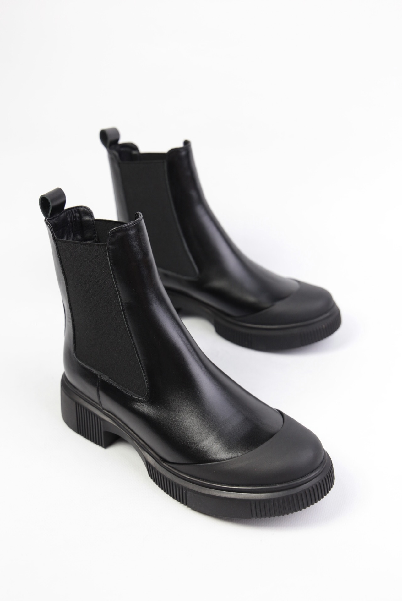 картинка Ботинки кожаные Benito от магазина Pratik