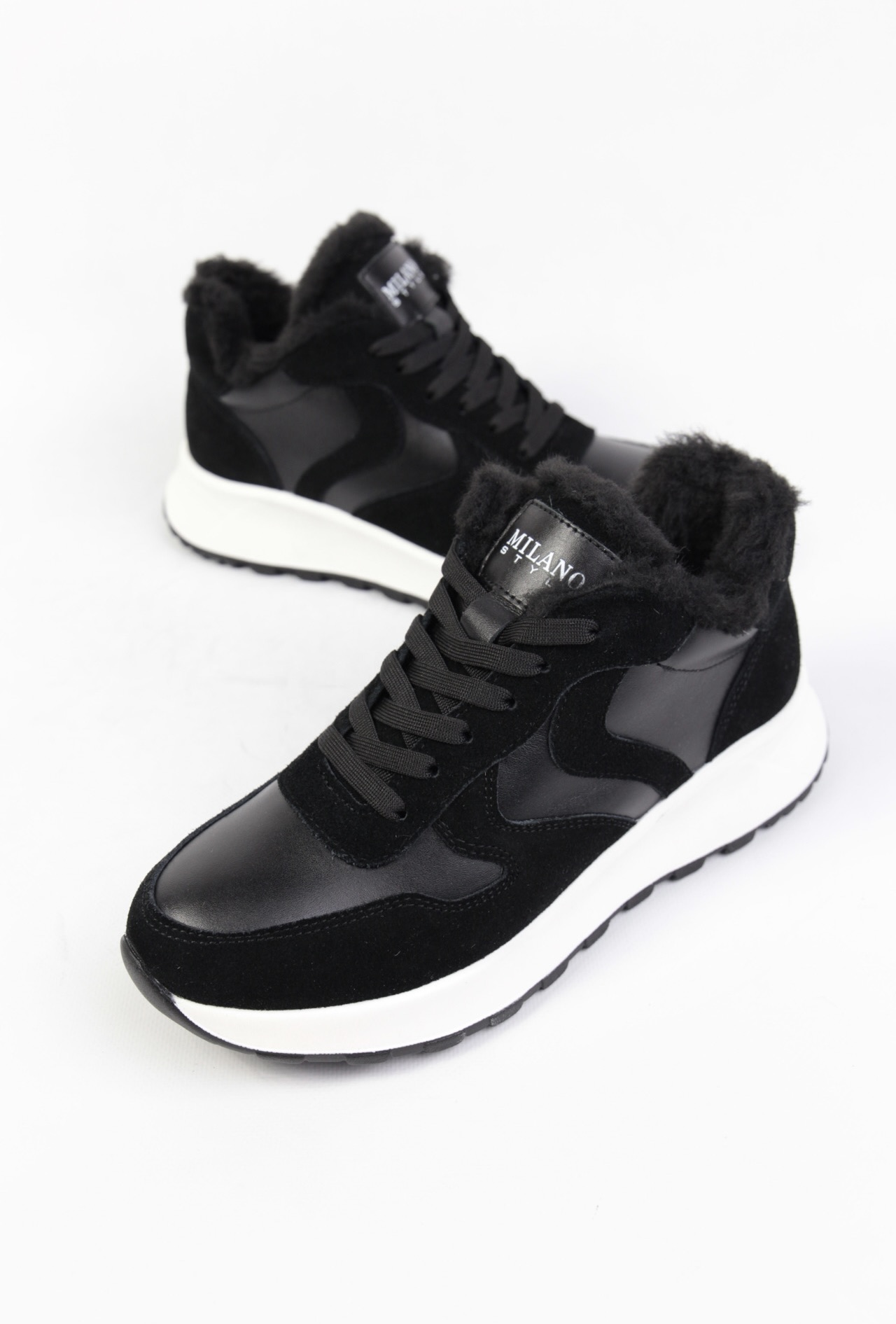 картинка Ботинки замшевые Benito от магазина Pratik