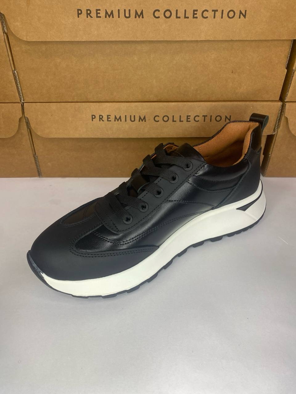 картинка Кроссовки кожаные Benito от магазина Pratik