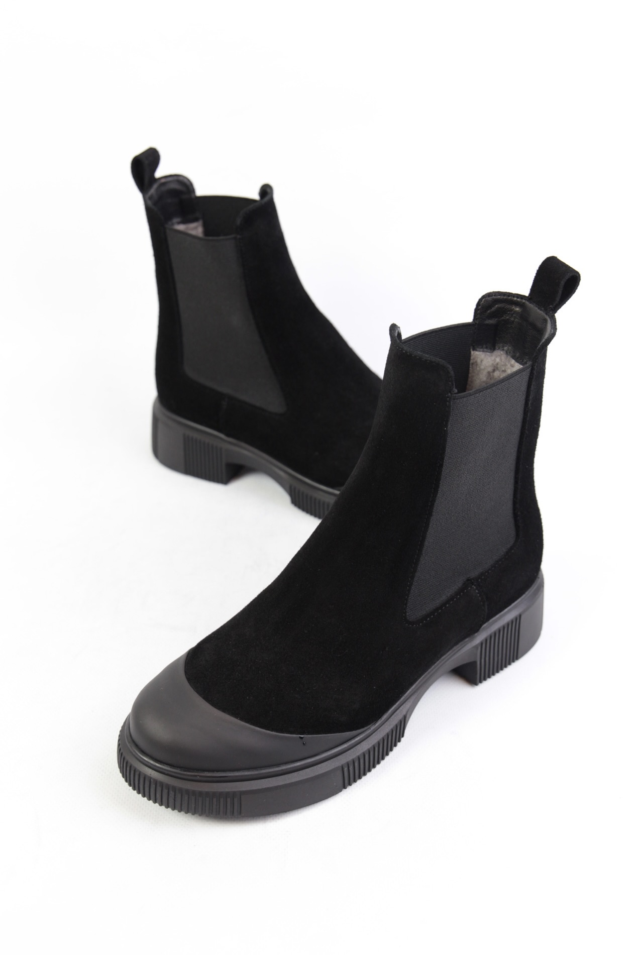 картинка Ботинки замшевые Benito от магазина Pratik