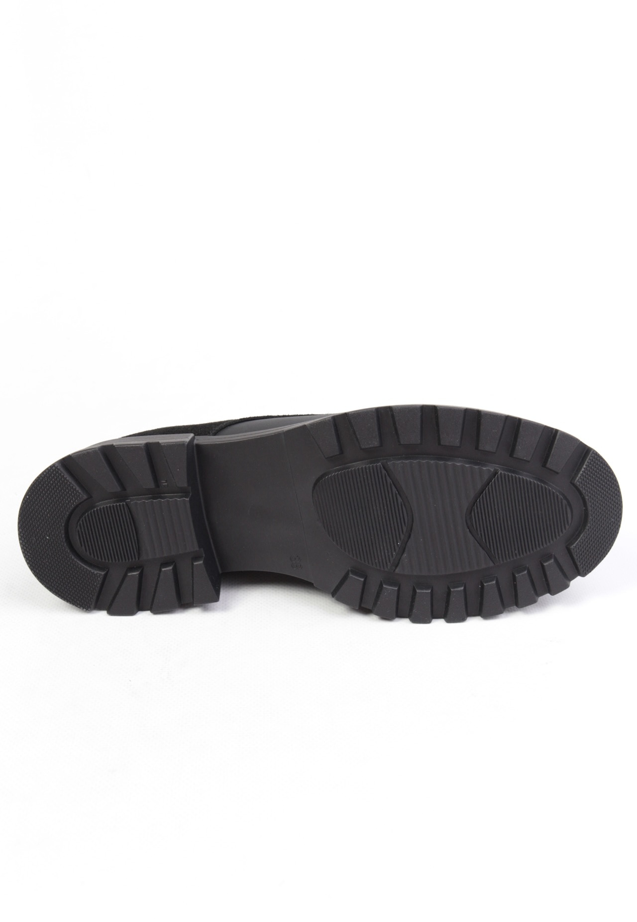 картинка Туфли замшевые Benito от магазина Pratik