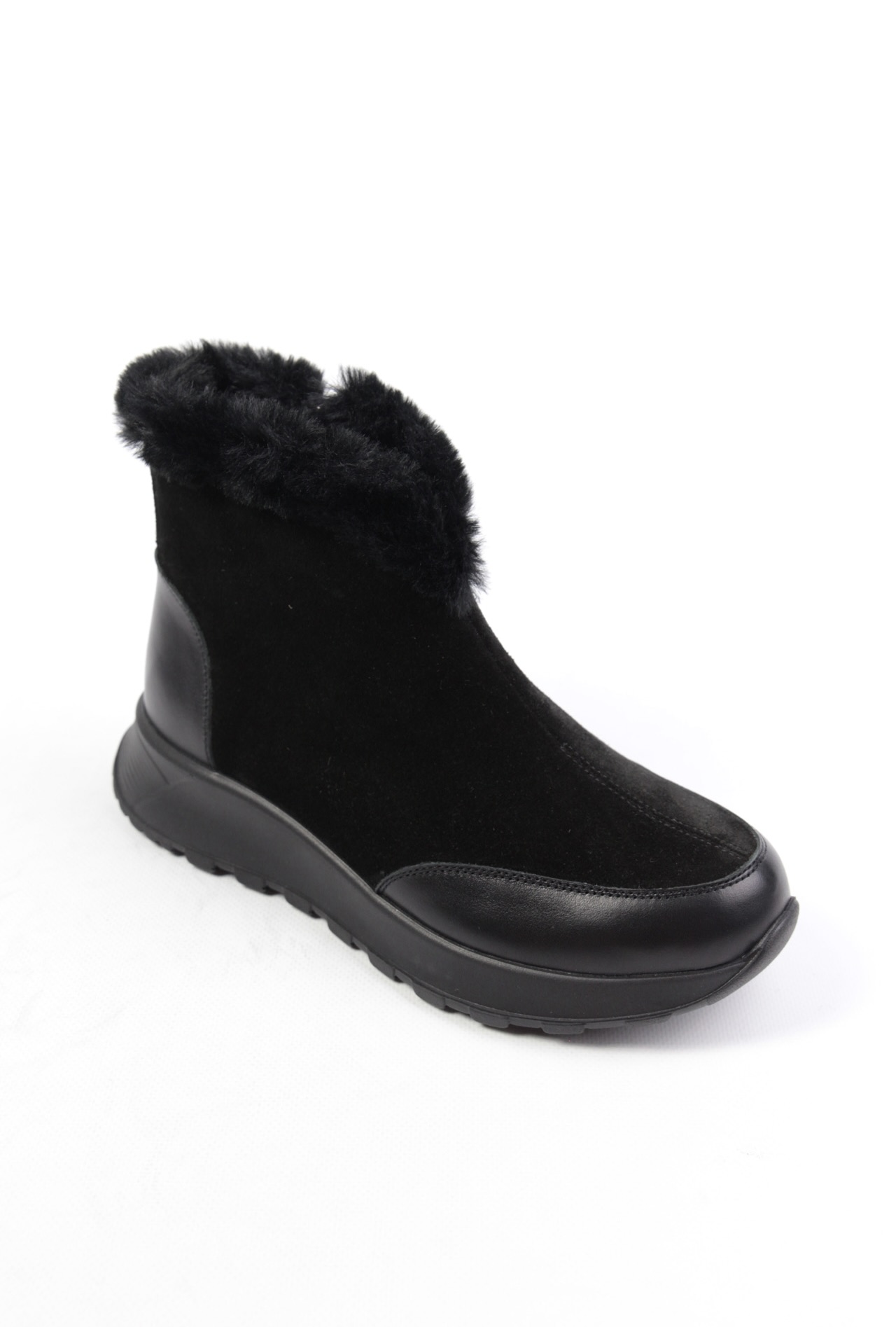 картинка Ботинки замшевые Benito от магазина Pratik