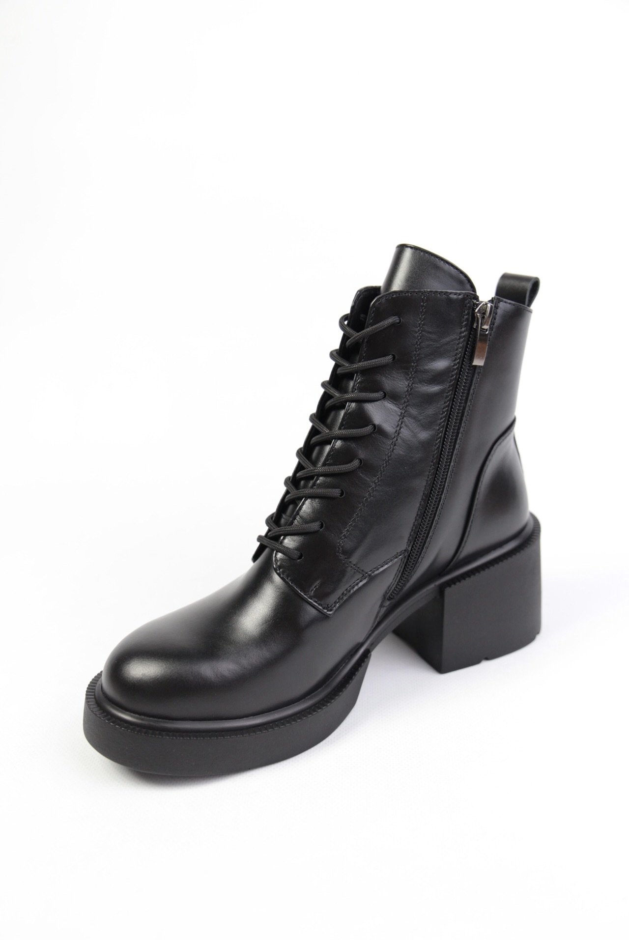 картинка Ботильоны кожаные Benito от магазина Pratik