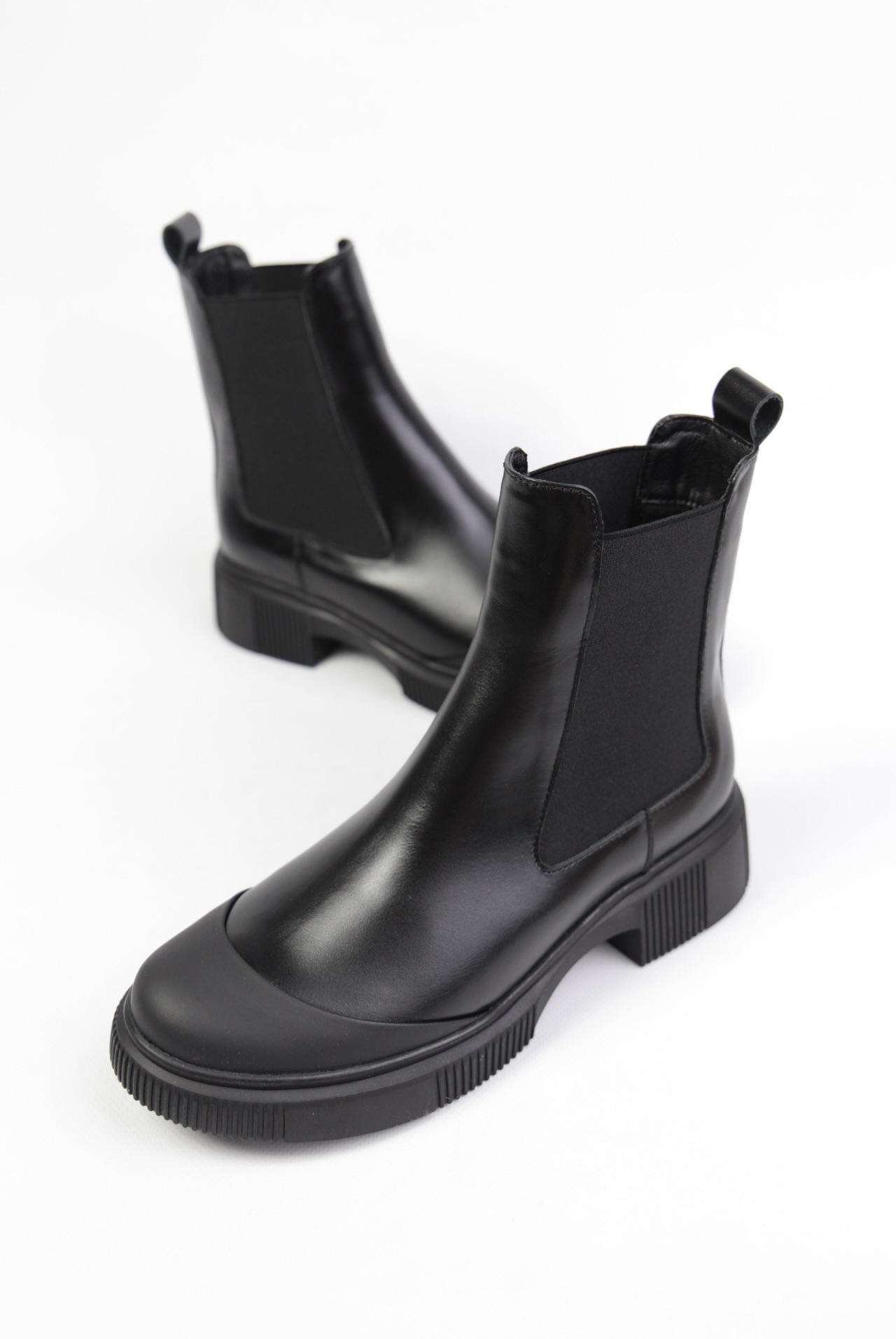 картинка Ботинки кожаные Benito от магазина Pratik