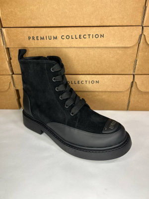 Ботинки замшевые Benito BE1069 new- фото 1 - интернет-магазин обуви Pratik