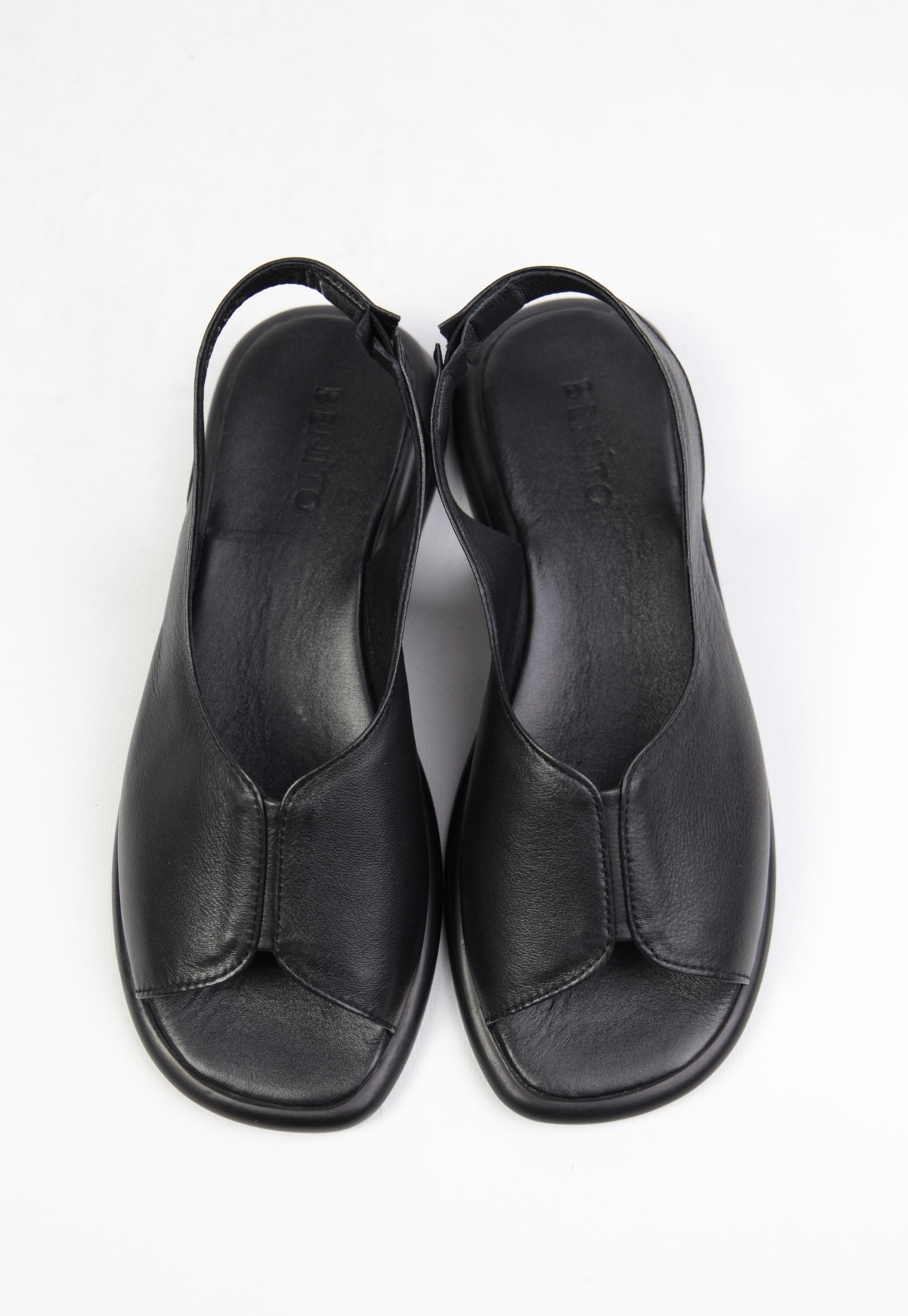 картинка Сандалии кожаные Benito от магазина Pratik