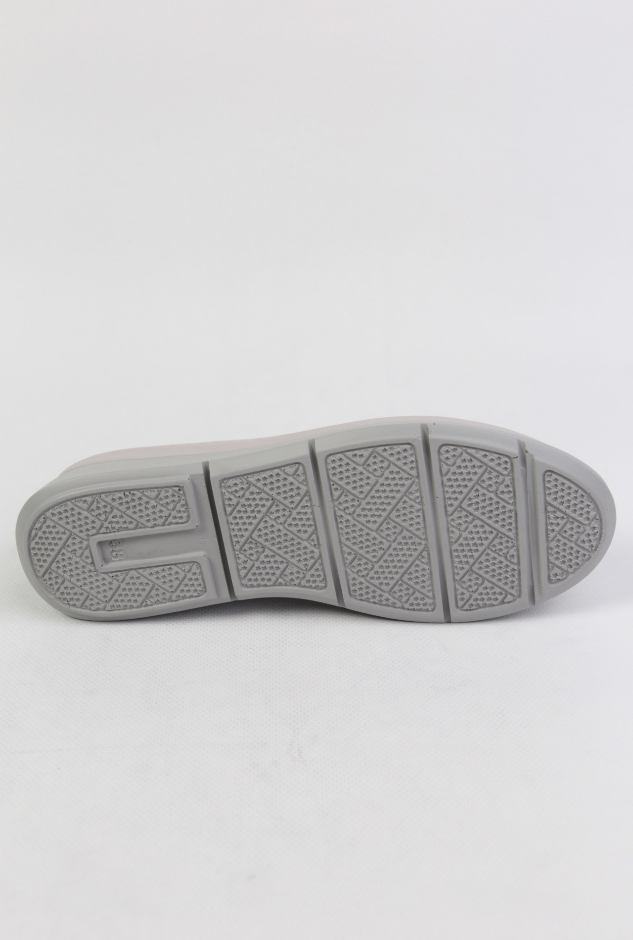 картинка Слипоны женские Benito от магазина Pratik