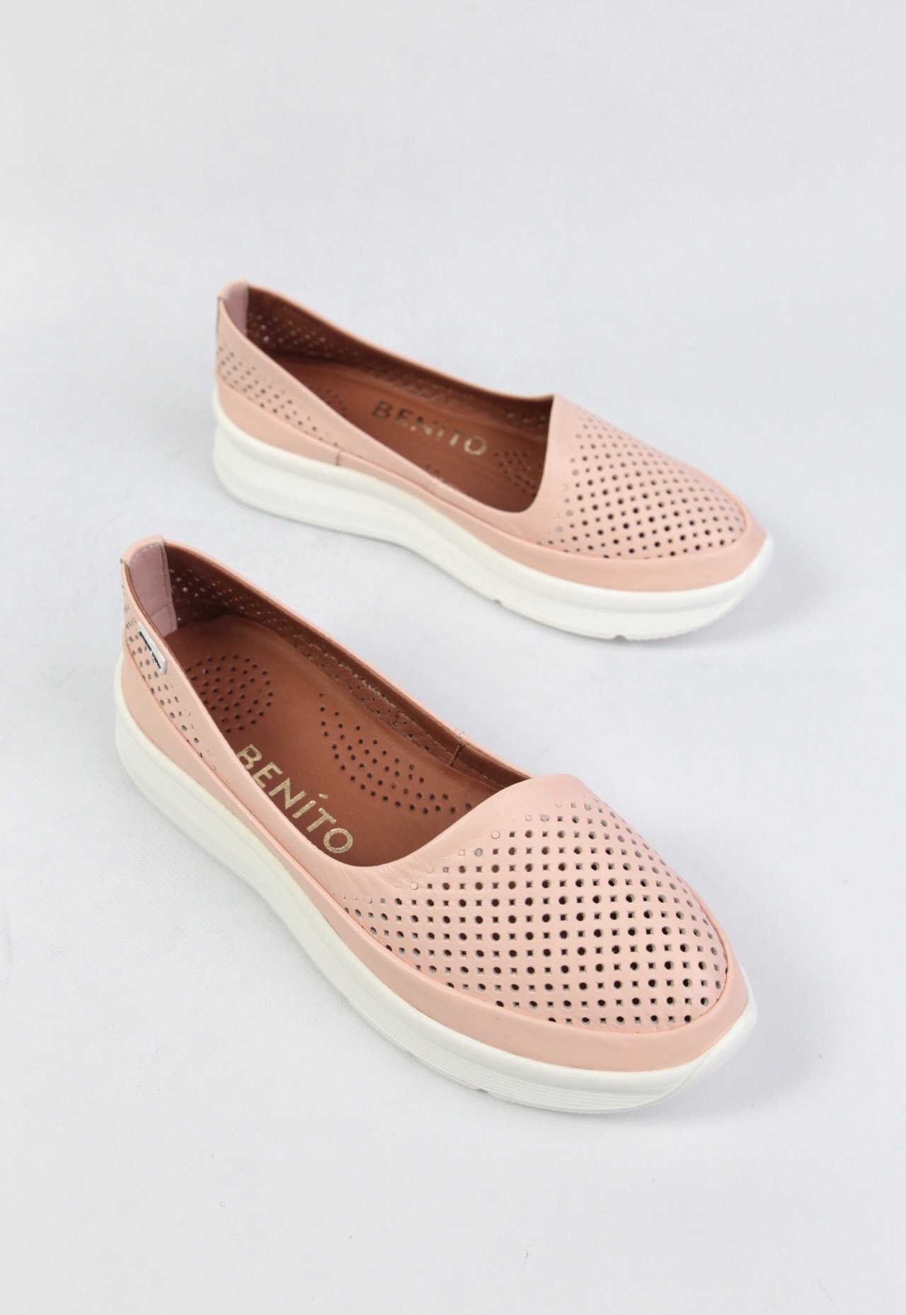 картинка Балетки кожаные Benito от магазина Pratik